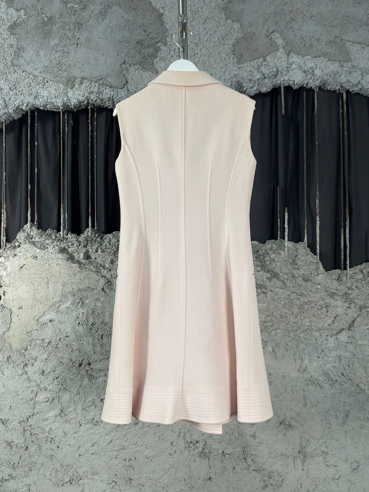 Dior Dior Women's Sleeveless Vest Coat Size XS / US 0-2 / IT 36-38 - 2 Thumbnail