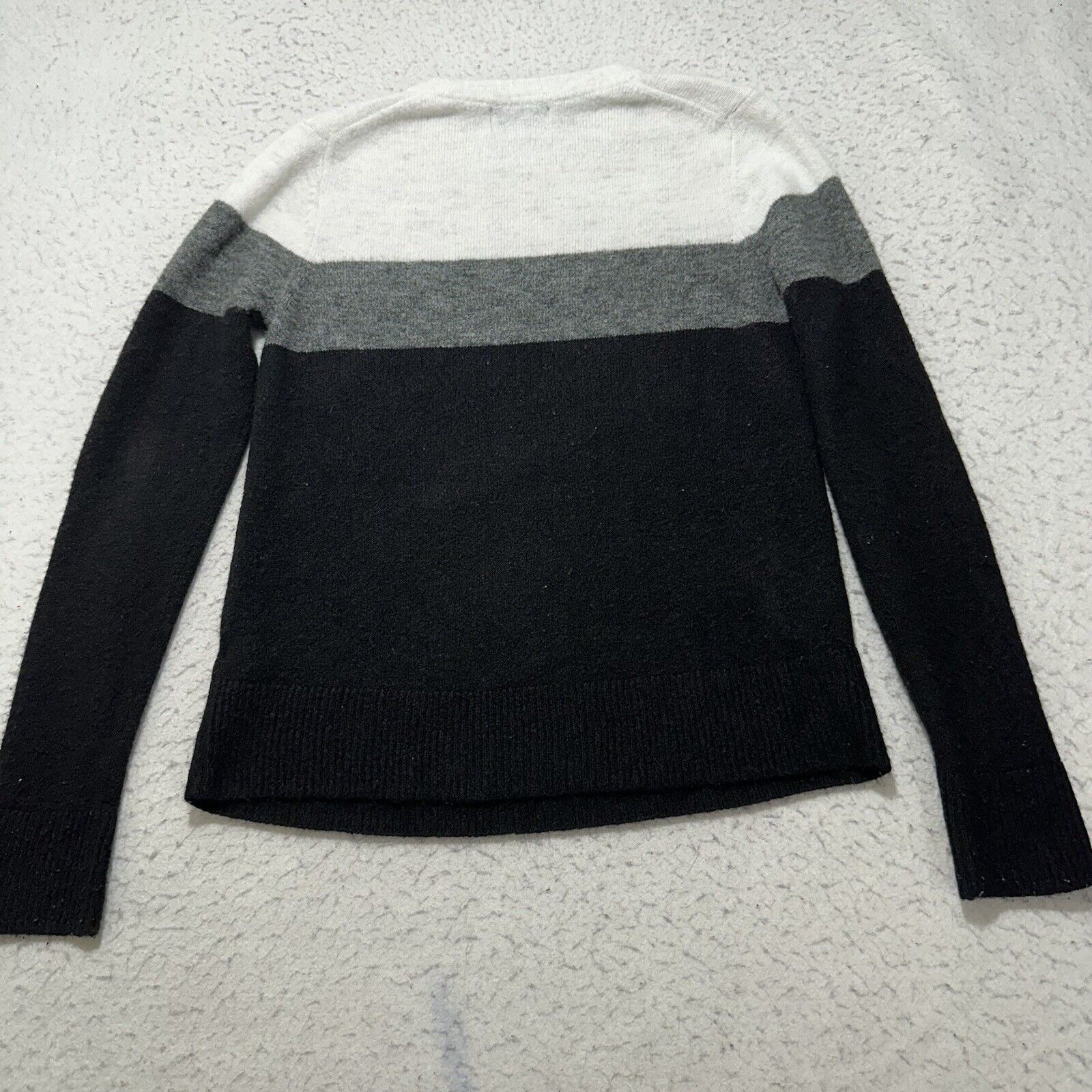 Old Navy Old Navy Small Lightweight Sweater Black White Gray Striped Size S / US 4 / IT 40 - 10 Thumbnail