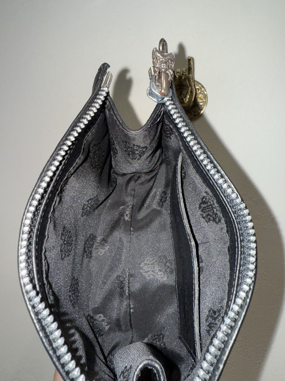 Chrome Hearts CHROME HEARTS RARE LEATHER POUCH / CLUTCH / WALLET Size ONE SIZE - 8 Thumbnail