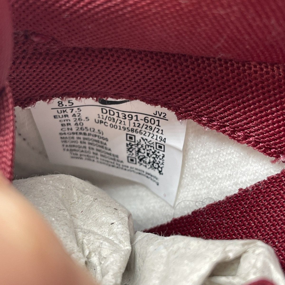 Nike Dunk low team red Size US 8.5 / EU 41-42 - 8 Thumbnail