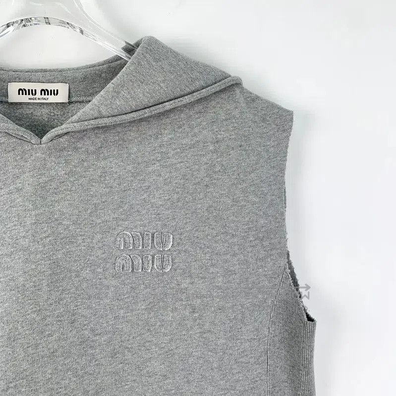 Miu Miu Miu Miu Gray Cotton Women's Crop Hoodie . Size XS / US 0-2 / IT 36-38 - 3 Thumbnail