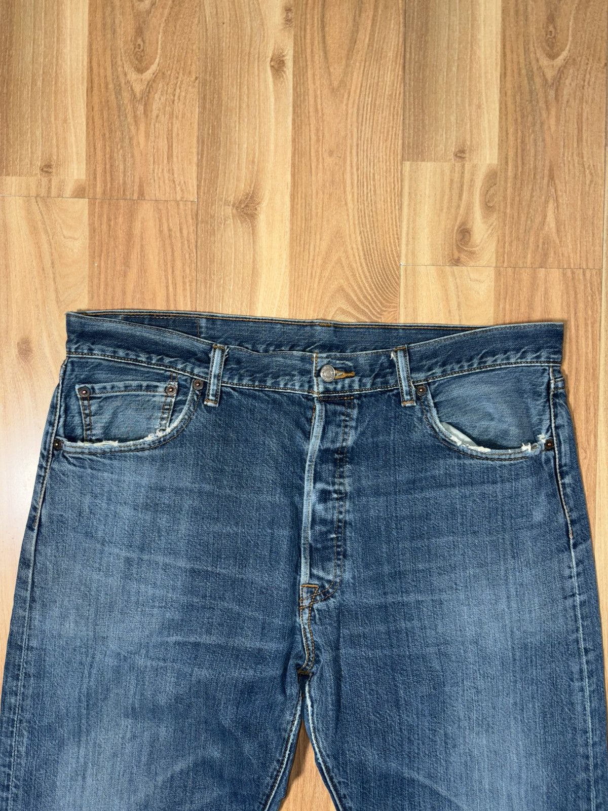 Levi's Vintage Clothing Levi’s 501 Original Fit Jeans Mid Wash Distressed Denim W36 Size US 36 / EU 52 - 3 Thumbnail