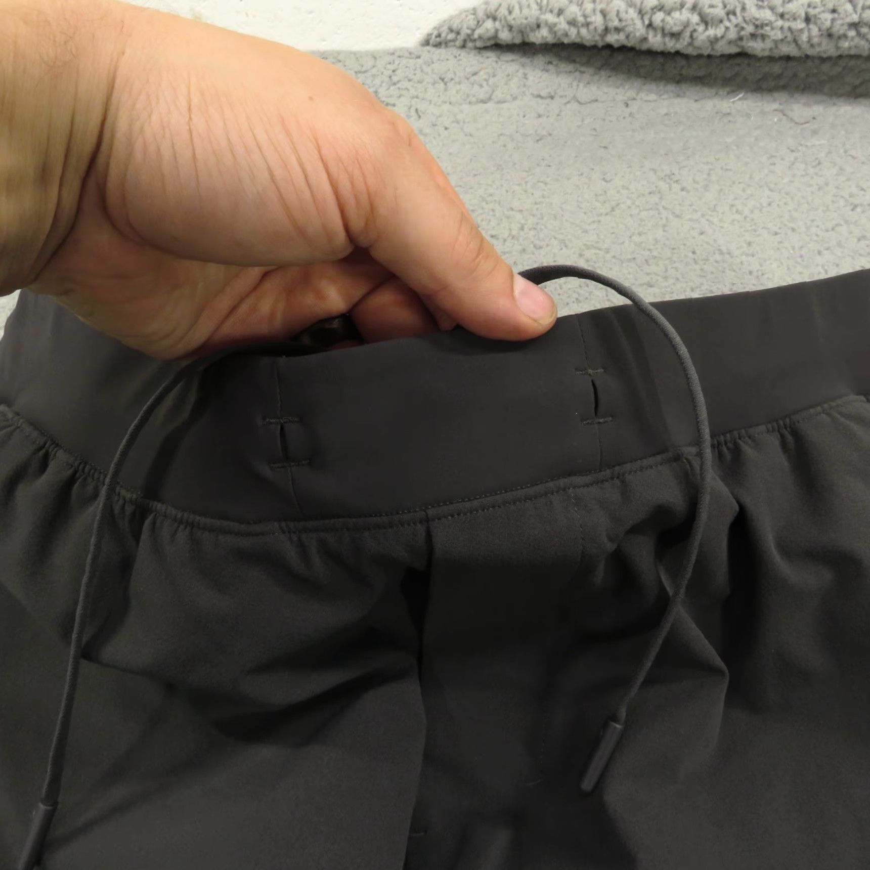 Lululemon Lululemon ABC Joggers Mens Medium Warpstreme Obsidian Tapered Jogger Pants 32x30 Gray Size US 31 - 7 Thumbnail