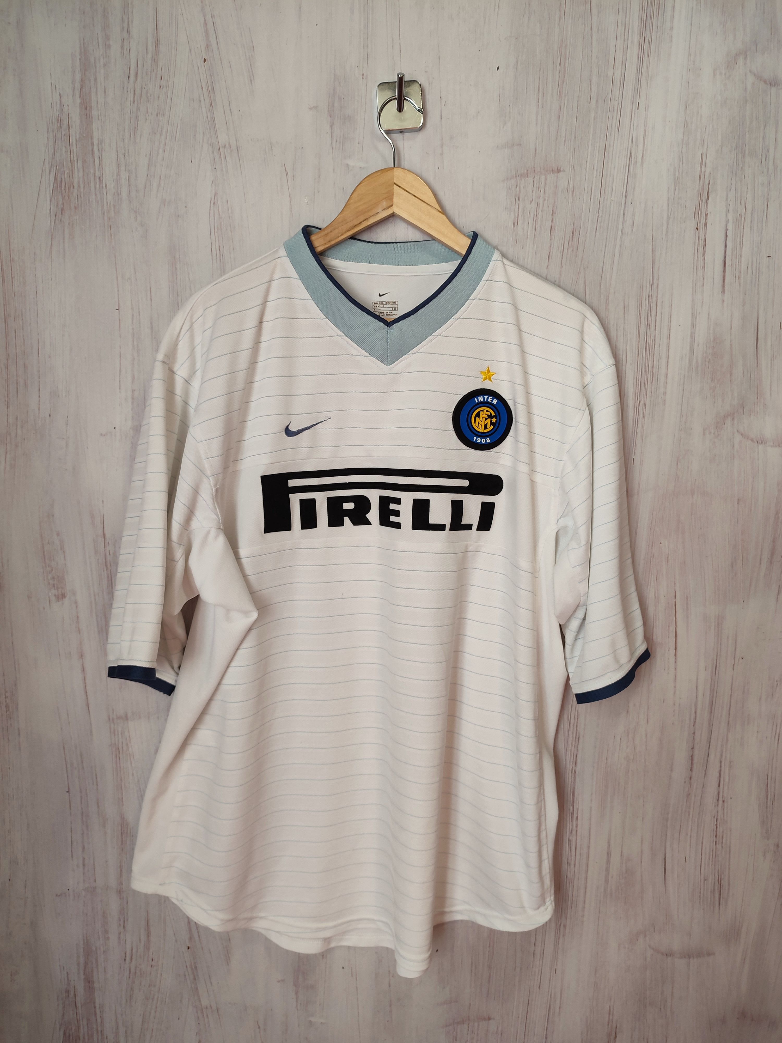 image of Nike x Soccer Jersey Inter Milan 2000 2001 Away Soccer Kit Jersey Shirt Football in White (Size 2XL