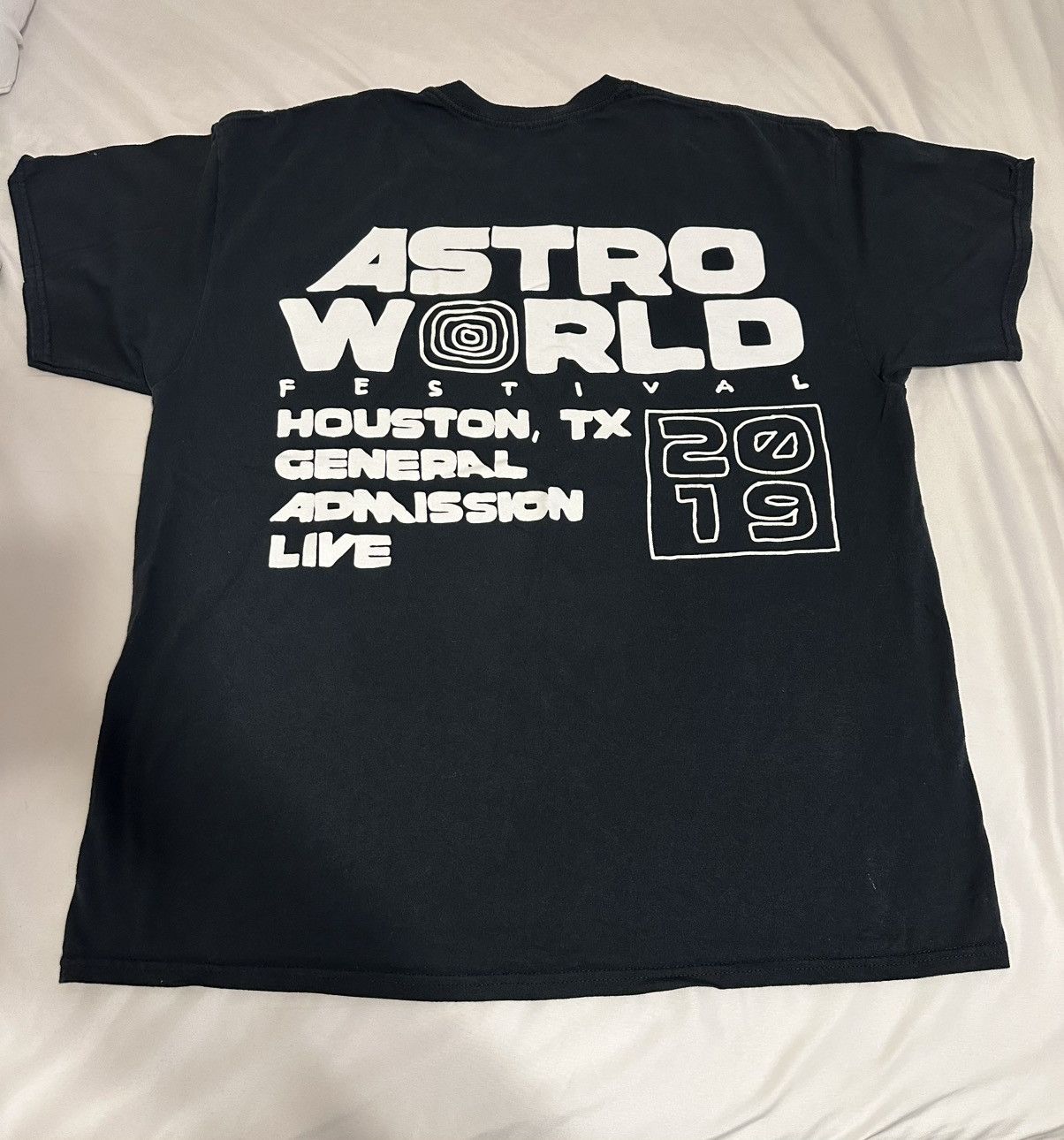 Travis Scott Travis Scott Astrofest Staff 2019 Tee Size US L / EU 52-54 / 3 - 2 Thumbnail
