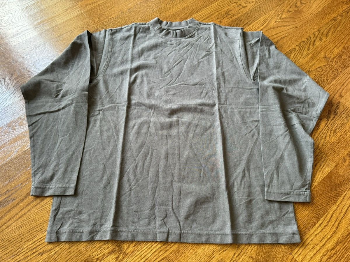 Gap XL Gap Yeezy Long Sleeve T-Shirt Dark Gray Kanye West Tee Size US XL / EU 56 / 4 - 1 Thumbnail