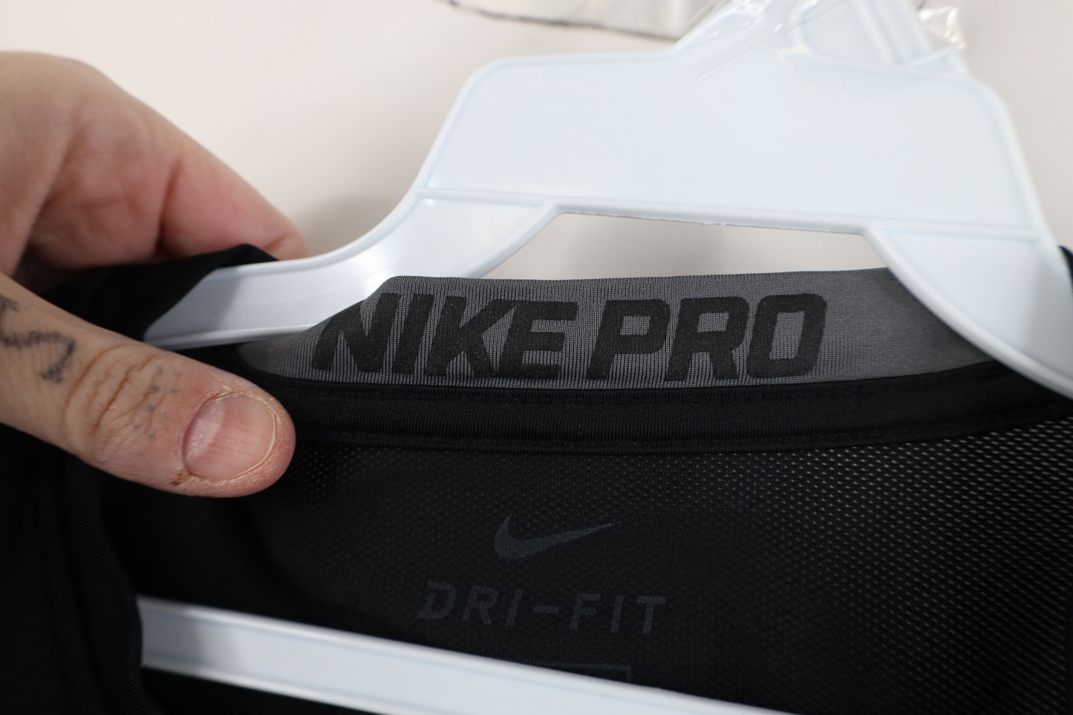 Nike Nike Pro Compression Gym Training Short Sleeve T-Shirt Black Size US M / EU 48-50 / 2 - 6 Thumbnail