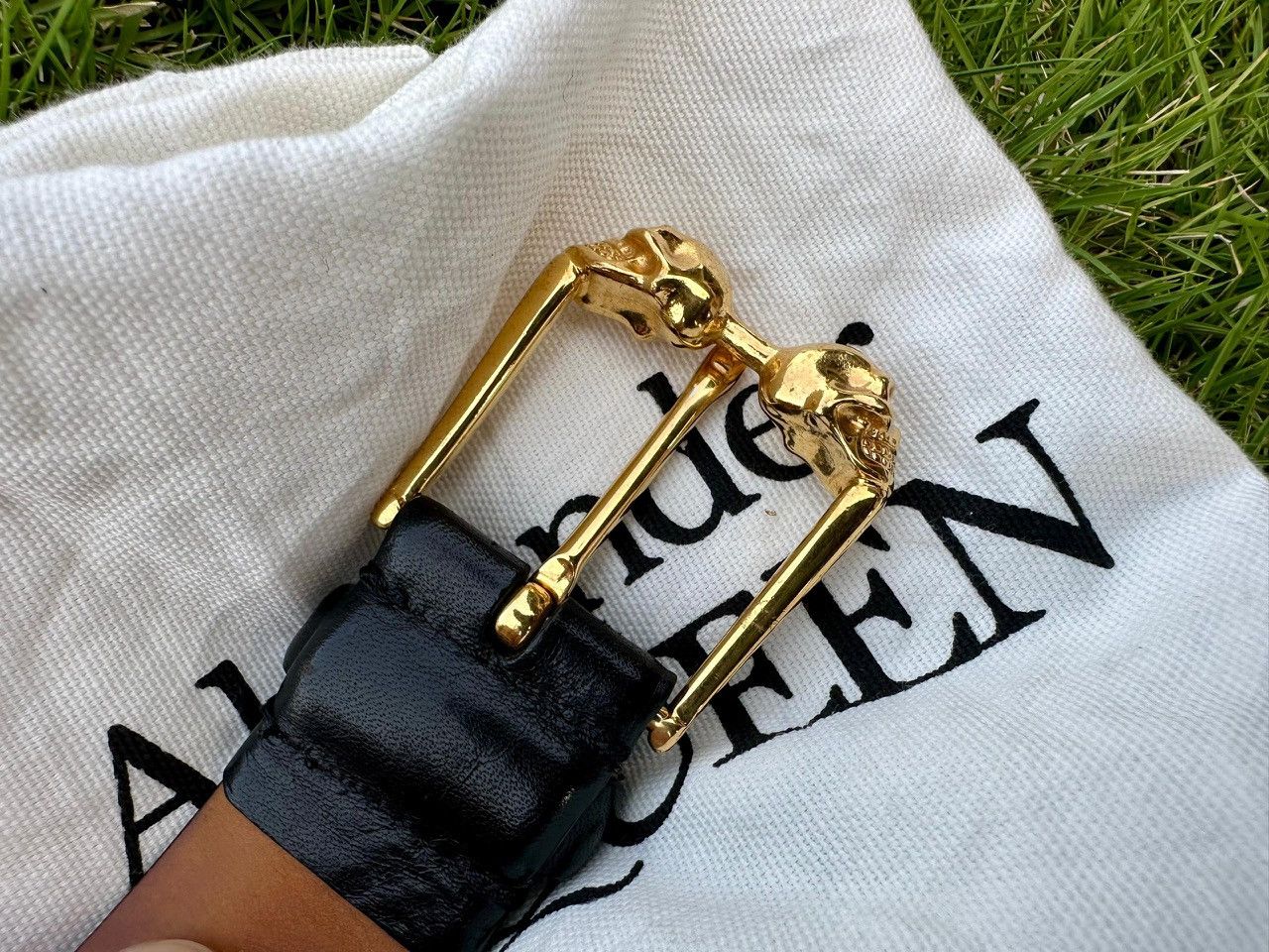 Alexander McQueen Authentic Alexander McQueen Skull Buckle Leather Belt Size ONE SIZE - 2 Thumbnail