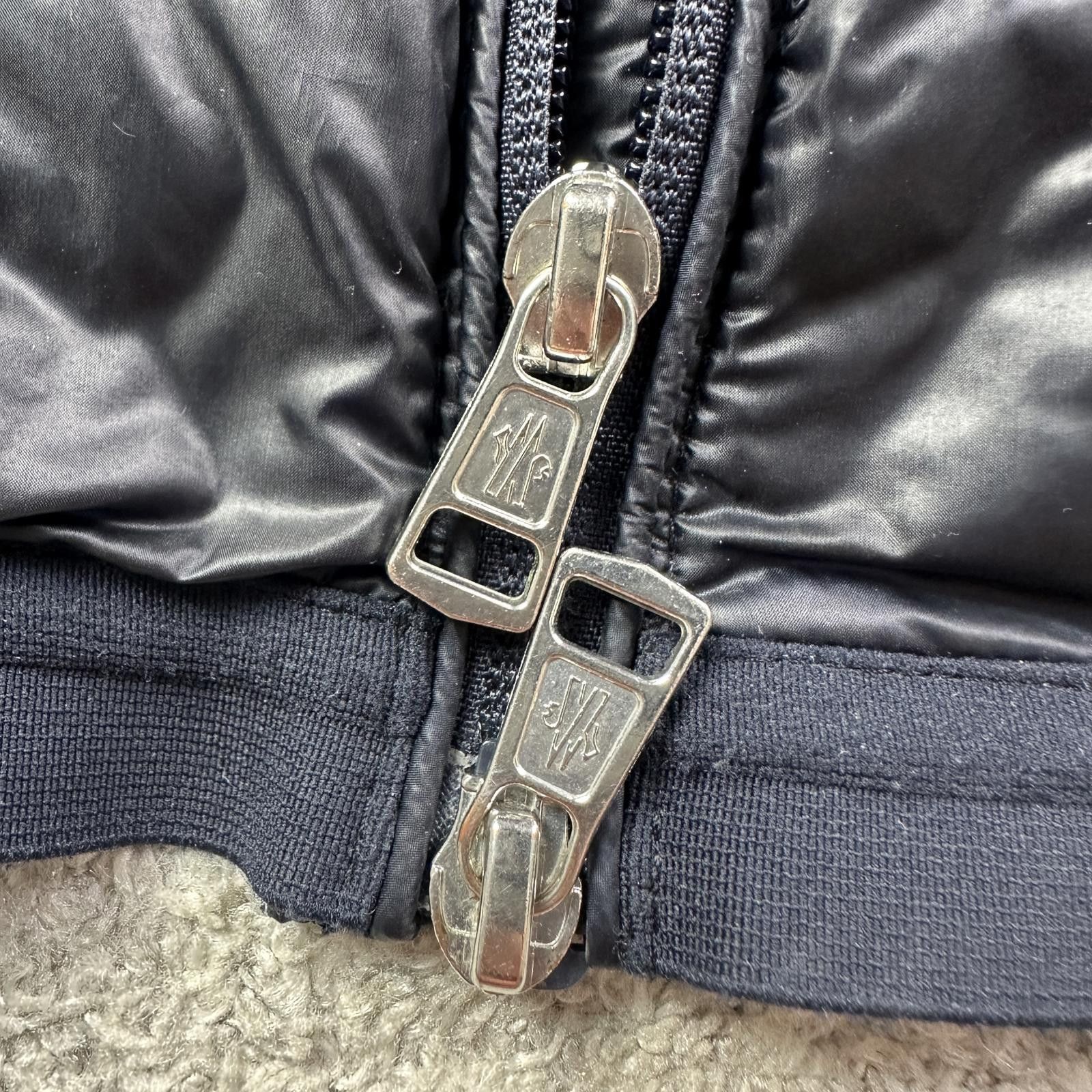 Moncler Moncler Laruns - Size 4 (L) - With Receipt Size US L / EU 52-54 / 3 - 5 Thumbnail