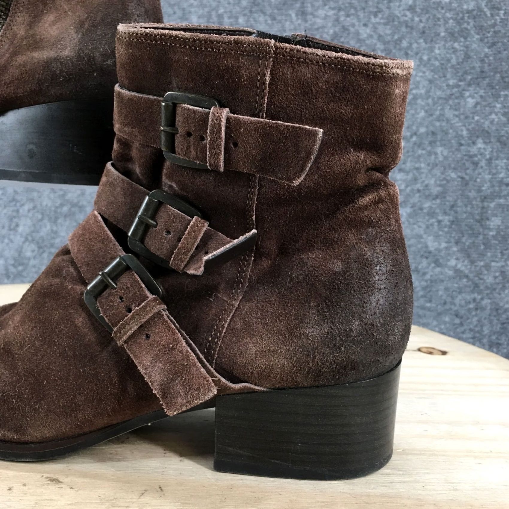 Clarks Clarks Boots Womens 8 Ankle Biker Buckles Distressed Leather Brown Size US 8 / IT 38 - 3 Thumbnail