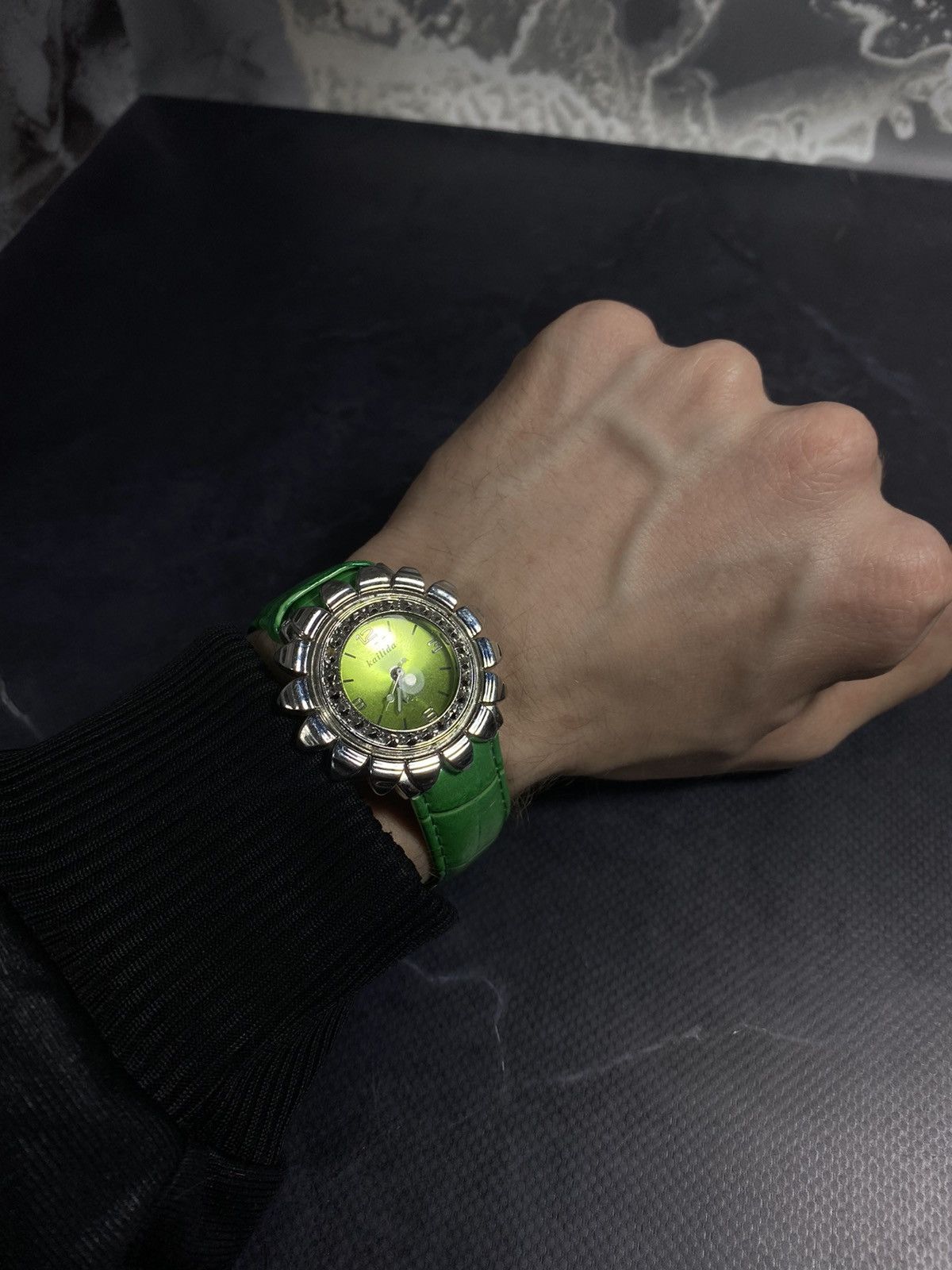 Hysteric Glamour Vintage 00s Classic Wristwatch | Retro Aesthetic Size ONE SIZE - 8 Thumbnail