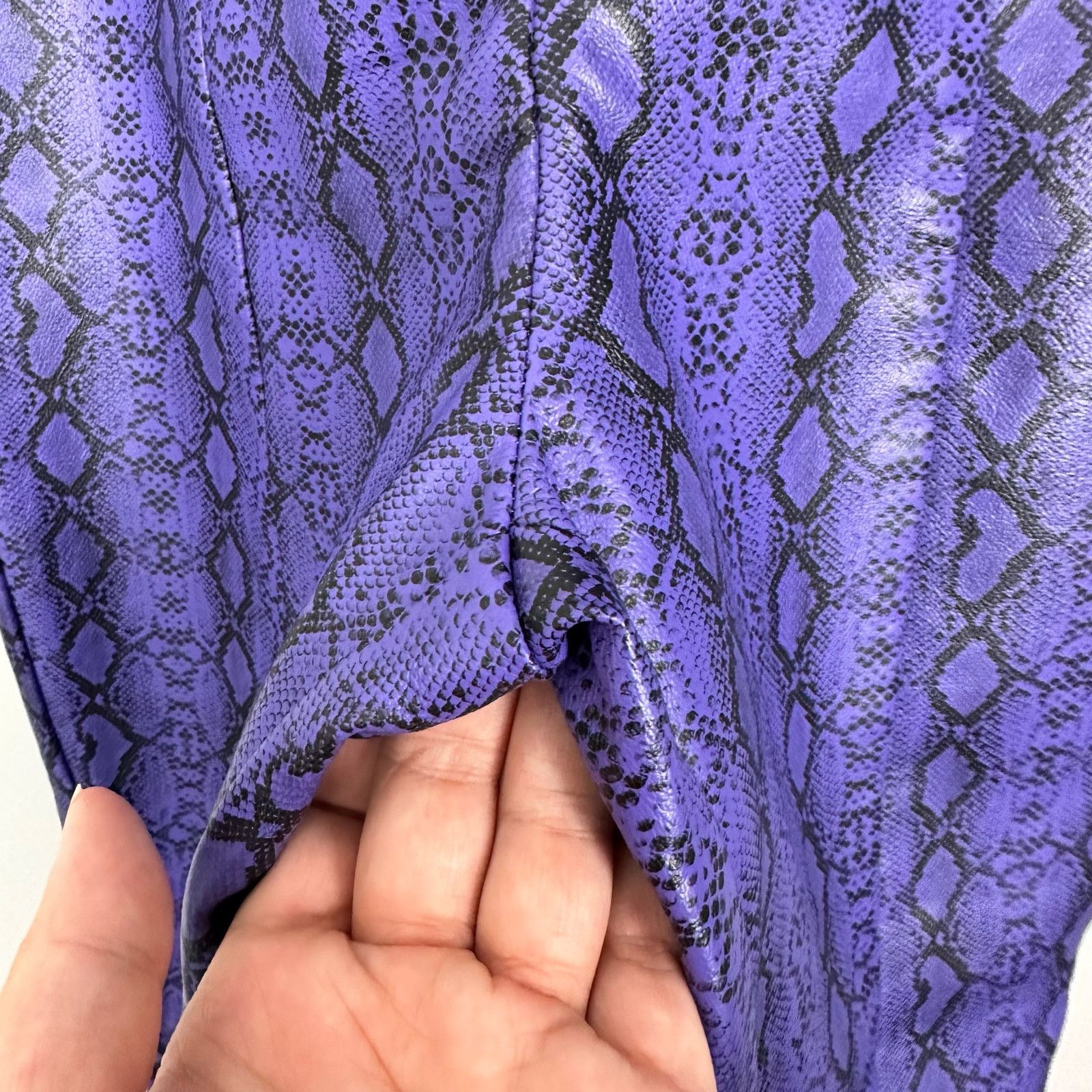 Nasty Gal Nasty Gal Purple Faux Leather Snake Skin High Waist Pants 2 Size 26" / US 2 / IT 38 - 6 Thumbnail