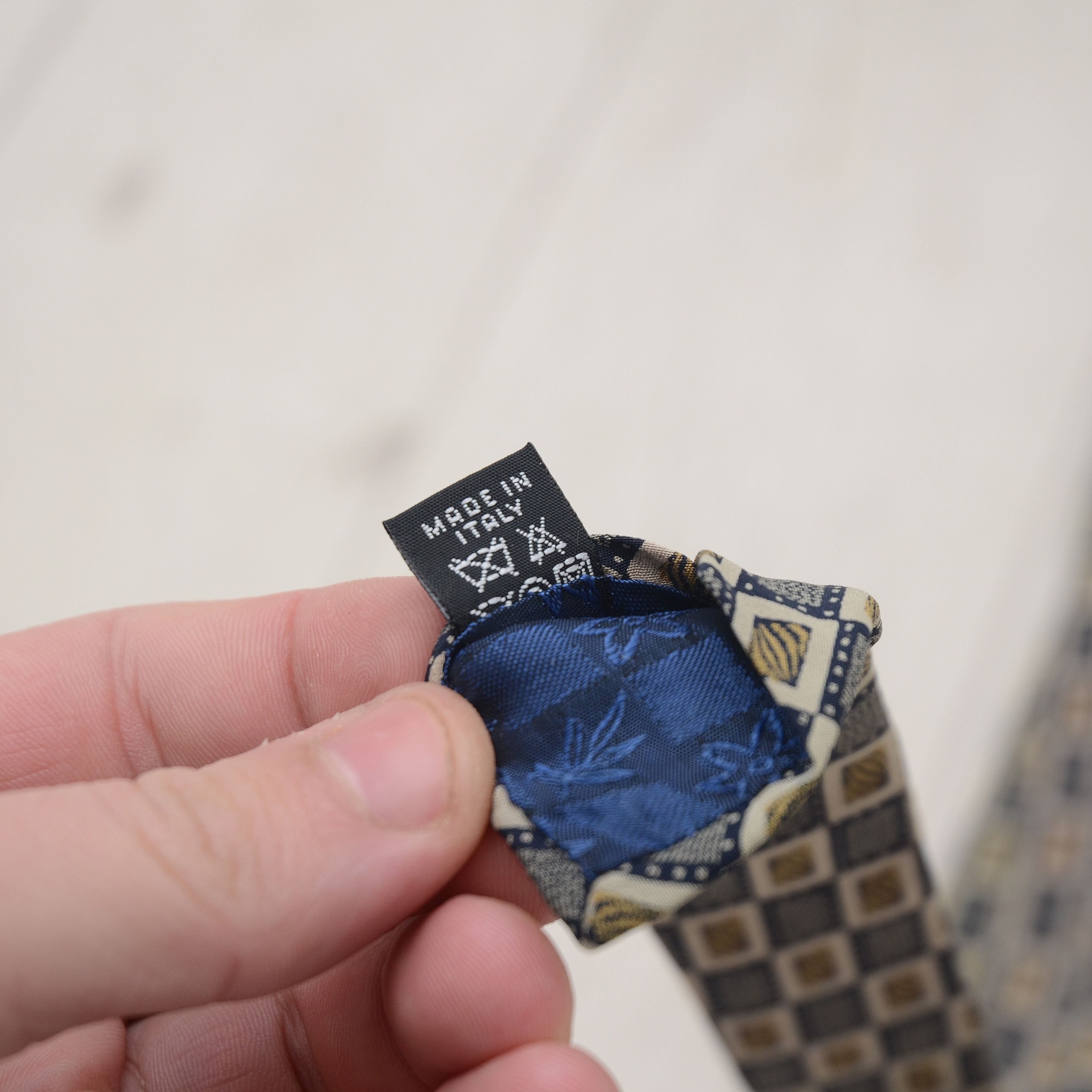 Vintage Vintage PROFUOMO LIMITED EDITION Tie 100% silk Rare Size ONE SIZE - 8 Thumbnail