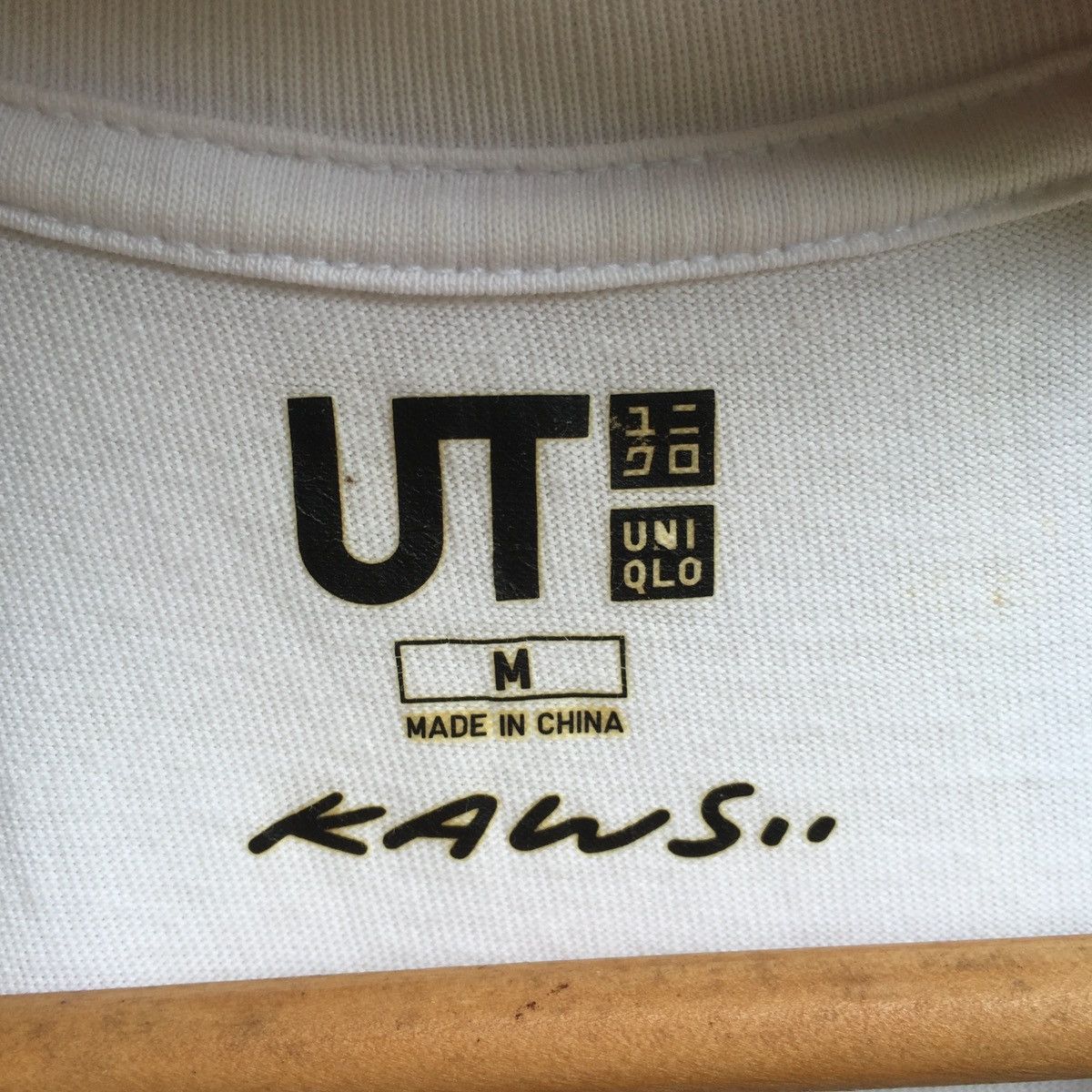 Japanese Brand × Kaws × Vintage FINAL DROP ‼️ Vintage Uniqlo X Kaws Tee Size US M / EU 48-50 / 2 - 4 Thumbnail