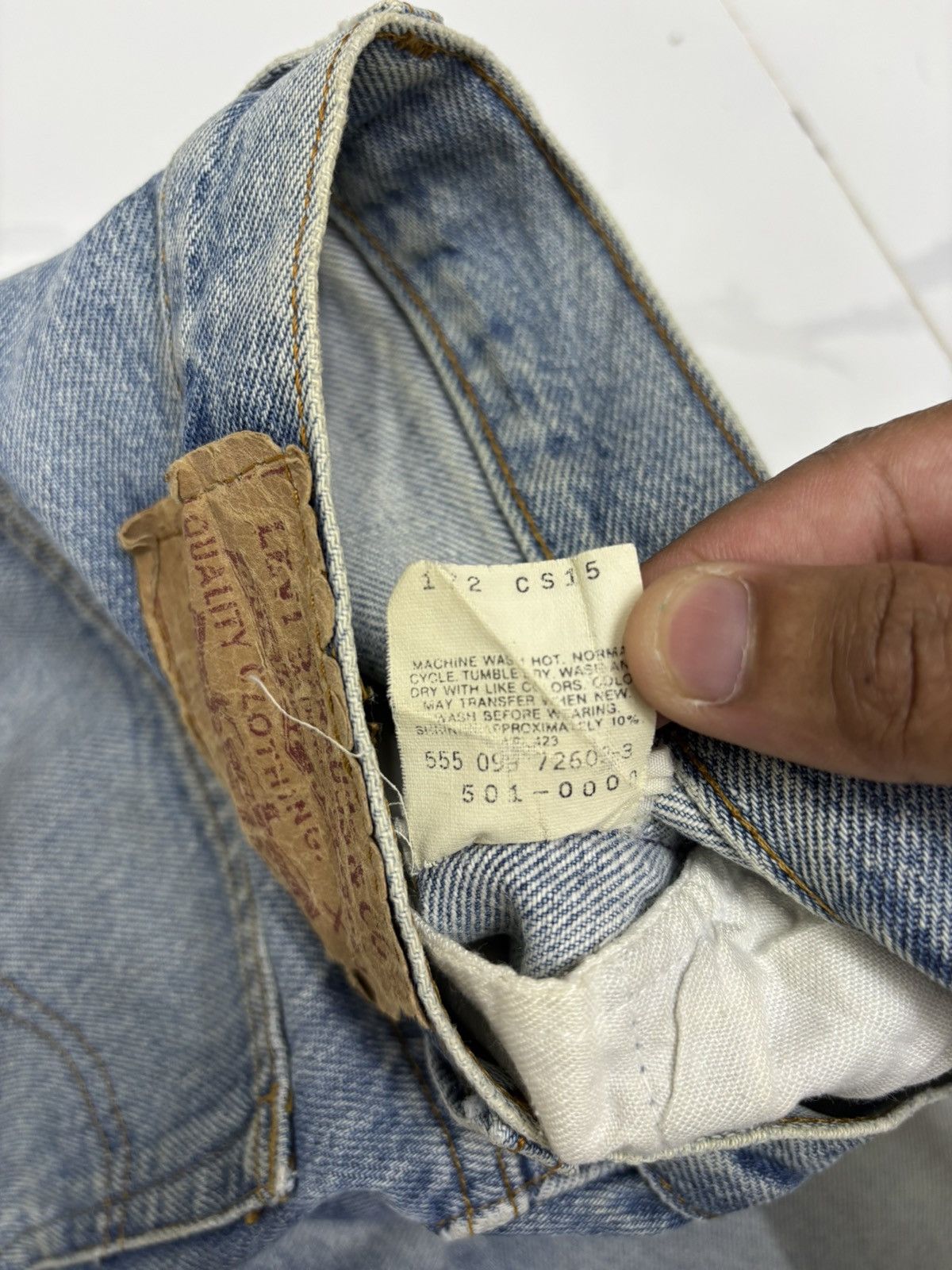 Levi's Vintage Levis 501 Made in USA button 555 Denim Jeans Size US 28 / EU 44 - 13 Thumbnail