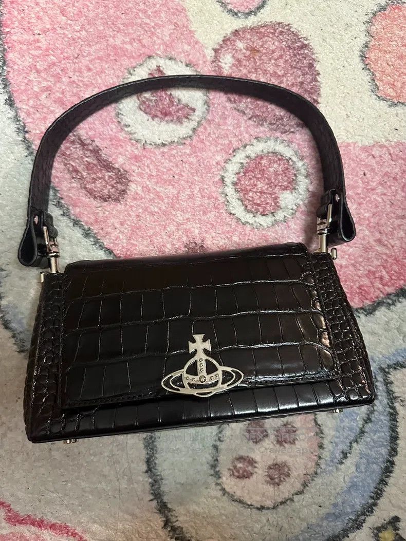 Vivienne Westwood Vivienne Westwood size os Hazel wide strap flap envelope cl Size ONE SIZE - 3 Thumbnail