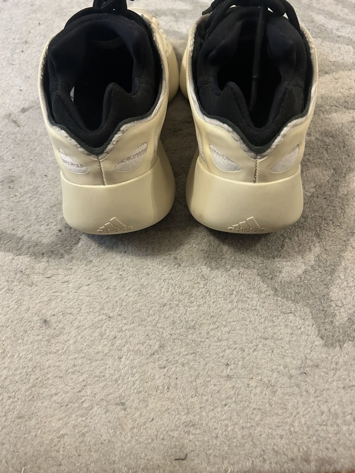 Yeezy Adidas Yeezy 700 v3 Size US 9.5 / EU 42-43 - 4 Thumbnail
