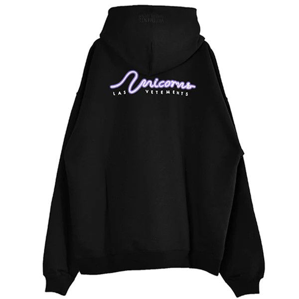 Vetements o1y0924 Hooded Sweatshirt in Black Size US S / EU 44-46 / 1 - 2 Thumbnail