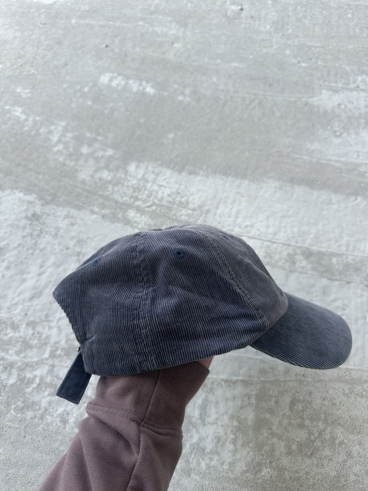 Nike × Velvet × Vintage Vintage 90’s Nike Big Embroidered logo velvet Y2K cap hat Size ONE SIZE - 2 Thumbnail