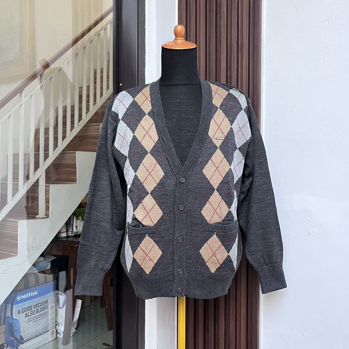 Balenciaga × Vintage 💸Accept Offer💸 Cardigan Balenciaga Knitwear Argyle Pattern Size US M / EU 48-50 / 2 - 1 Thumbnail