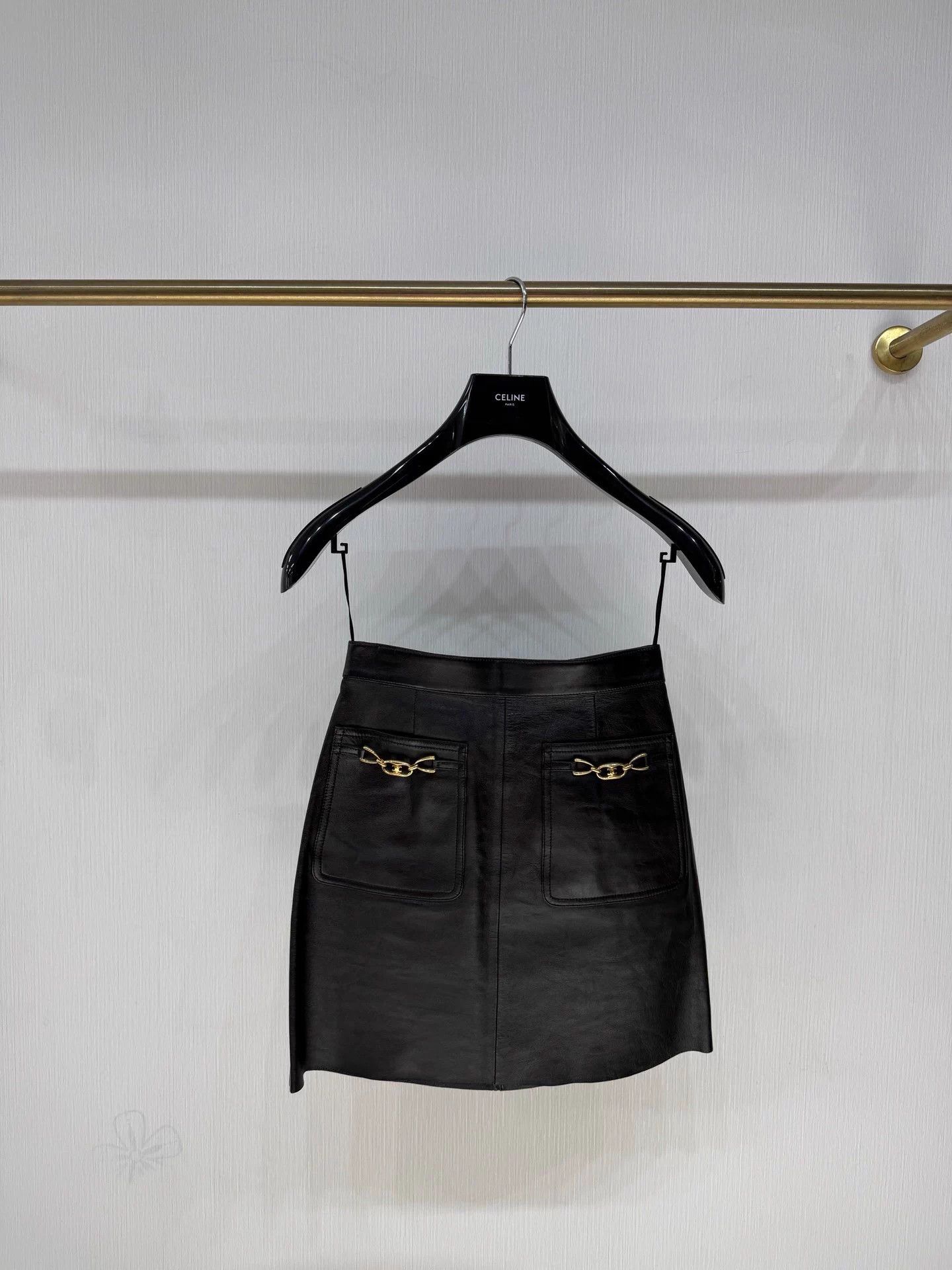 Celine Celine Triomphe Chain Leather Skirt 36 New With Tags Size 26" / US 2 / IT 38 - 1 Thumbnail