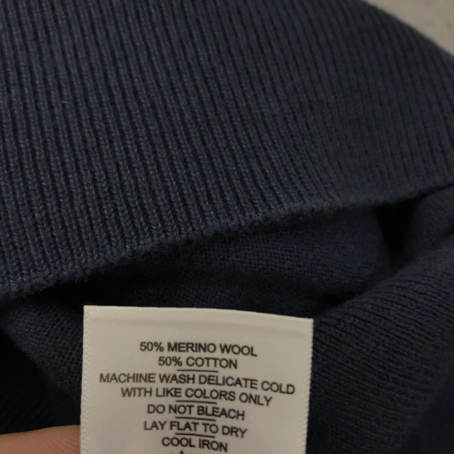 Vintage American Giant Sweater Women’s M Blue V-Neck Merino Wool Cotton Pullover Size M / US 6-8 / IT 42-44 - 4 Thumbnail