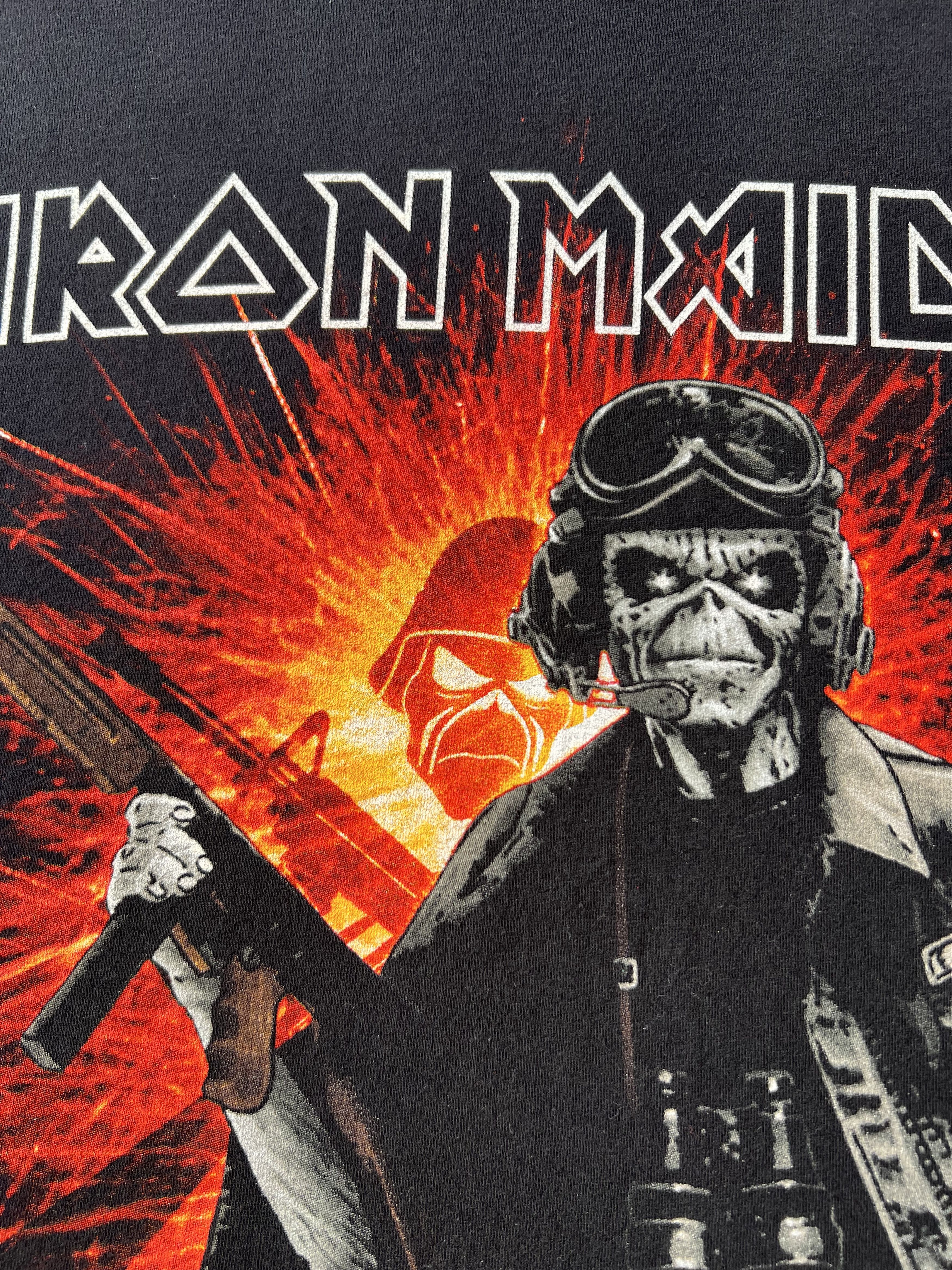 Band Tees Vintage 2006 Iron Maiden A Matter Of Life And Death T-shirt Size US XL / EU 56 / 4 - 6 Thumbnail