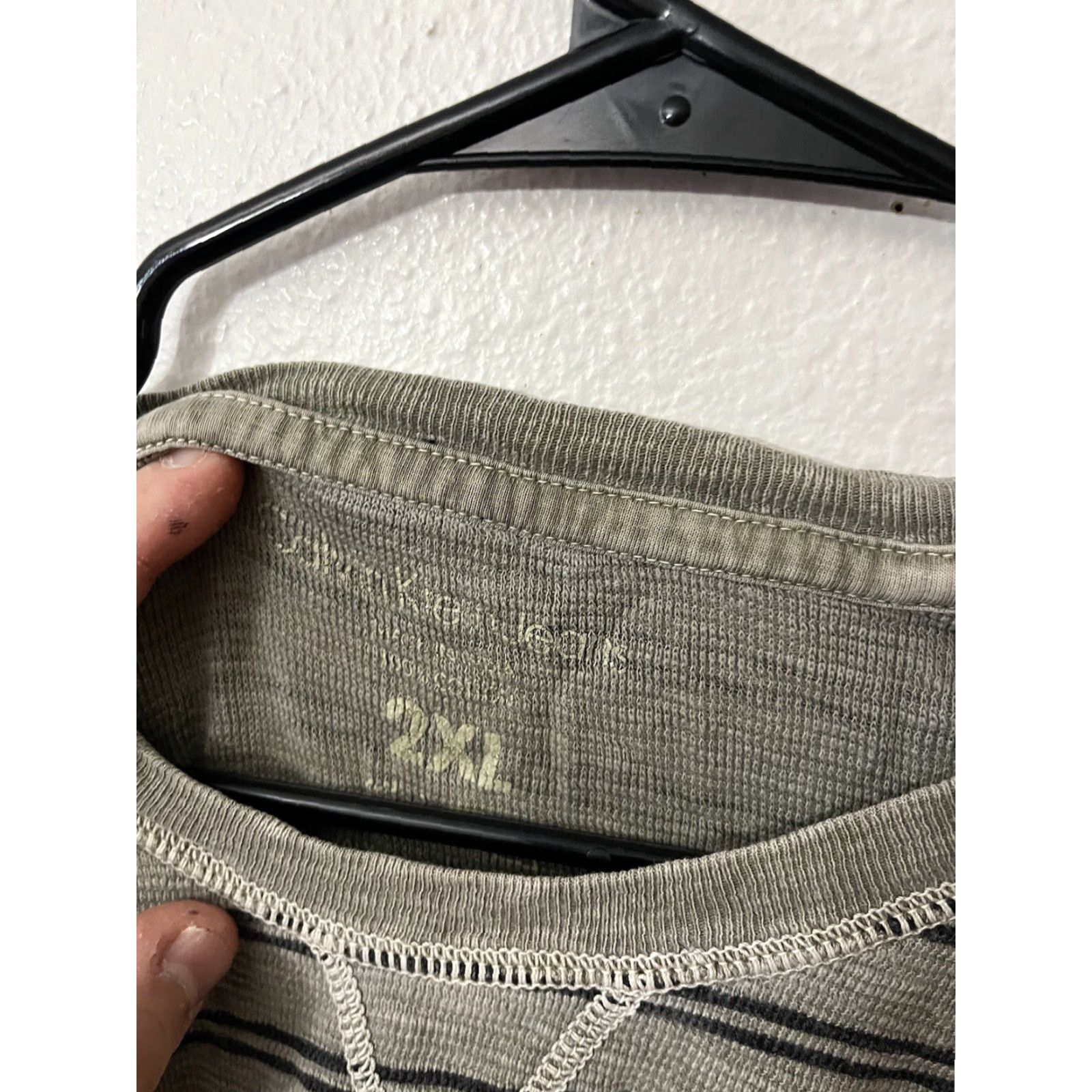Vintage VINTAGE Calvin Klein Shirt Womens Short Sleeve Henley Striped Gray Tee 2XL L Twill Pocket Tee Tshirt Size L / US 10 / IT 46 - 3 Thumbnail