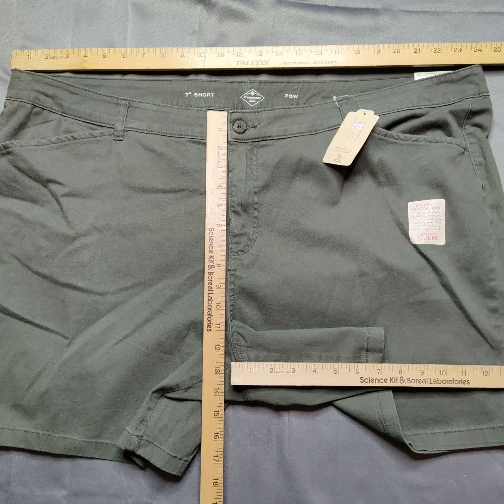 Vintage St John's Bay Women Plus 26W Oregano Green Mid-Rise 7" Twill Shorts NEW Size 26" / US 2 / IT 38 - 3 Thumbnail