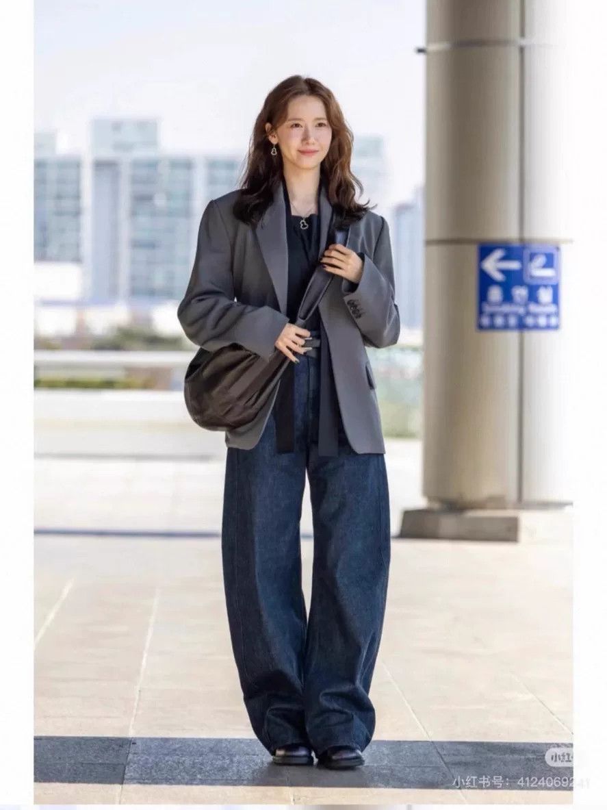 Lemaire LEMAIRE Women's Indigo Denim High-Waist Pants Size 38" / US 16 / IT 52 - 1 Thumbnail