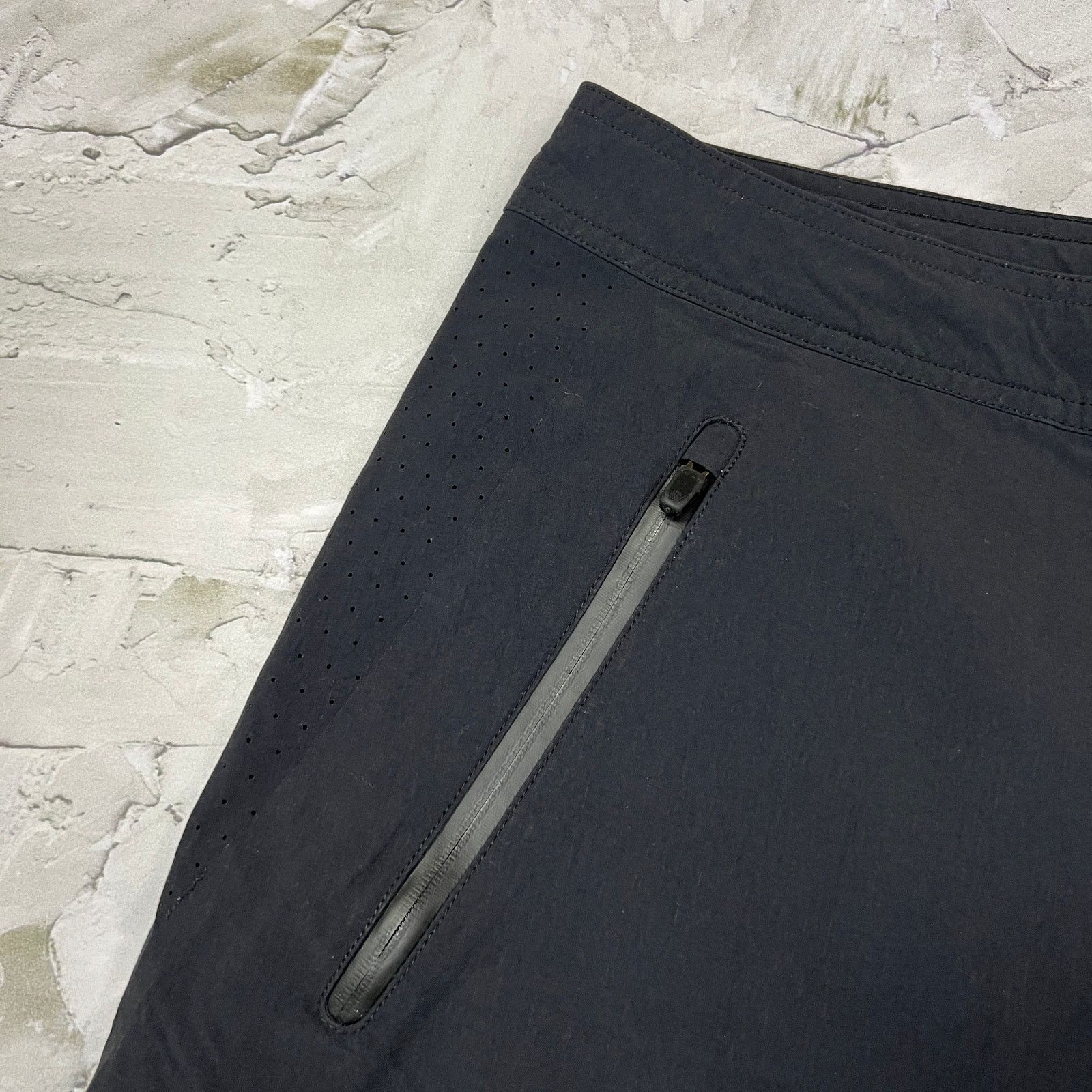 Other Mack Weldon 4-Way Active Short MENS S Black Zip Pockets Size US 30 / EU 46 - 7 Thumbnail