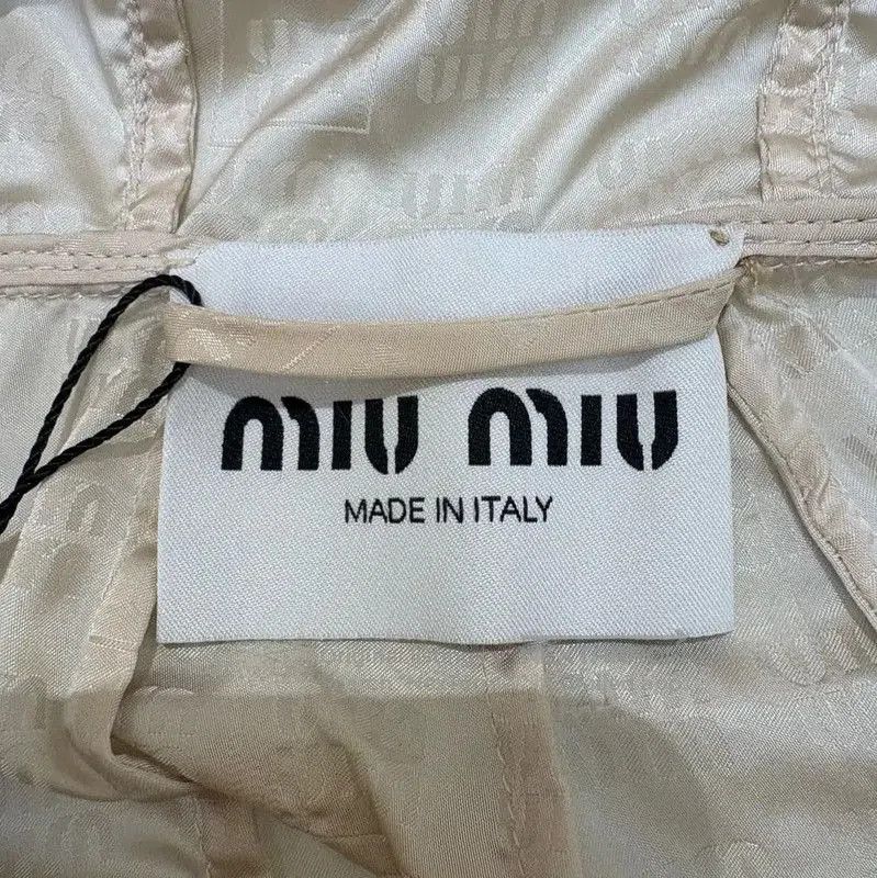 Miu Miu Miu Miu Women's Spring Fall Gold Nylon Jacket . Size S / US 4 / IT 40 - 6 Thumbnail