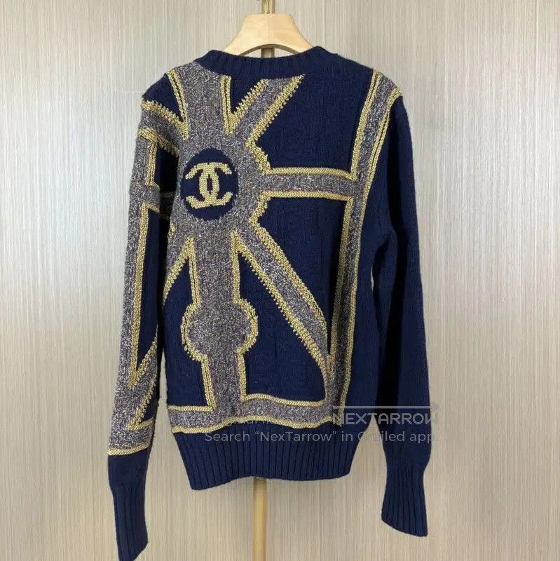 Chanel Chanel Black Cashmere Pullover Sweater . Size L / US 10 / IT 46 - 2 Thumbnail
