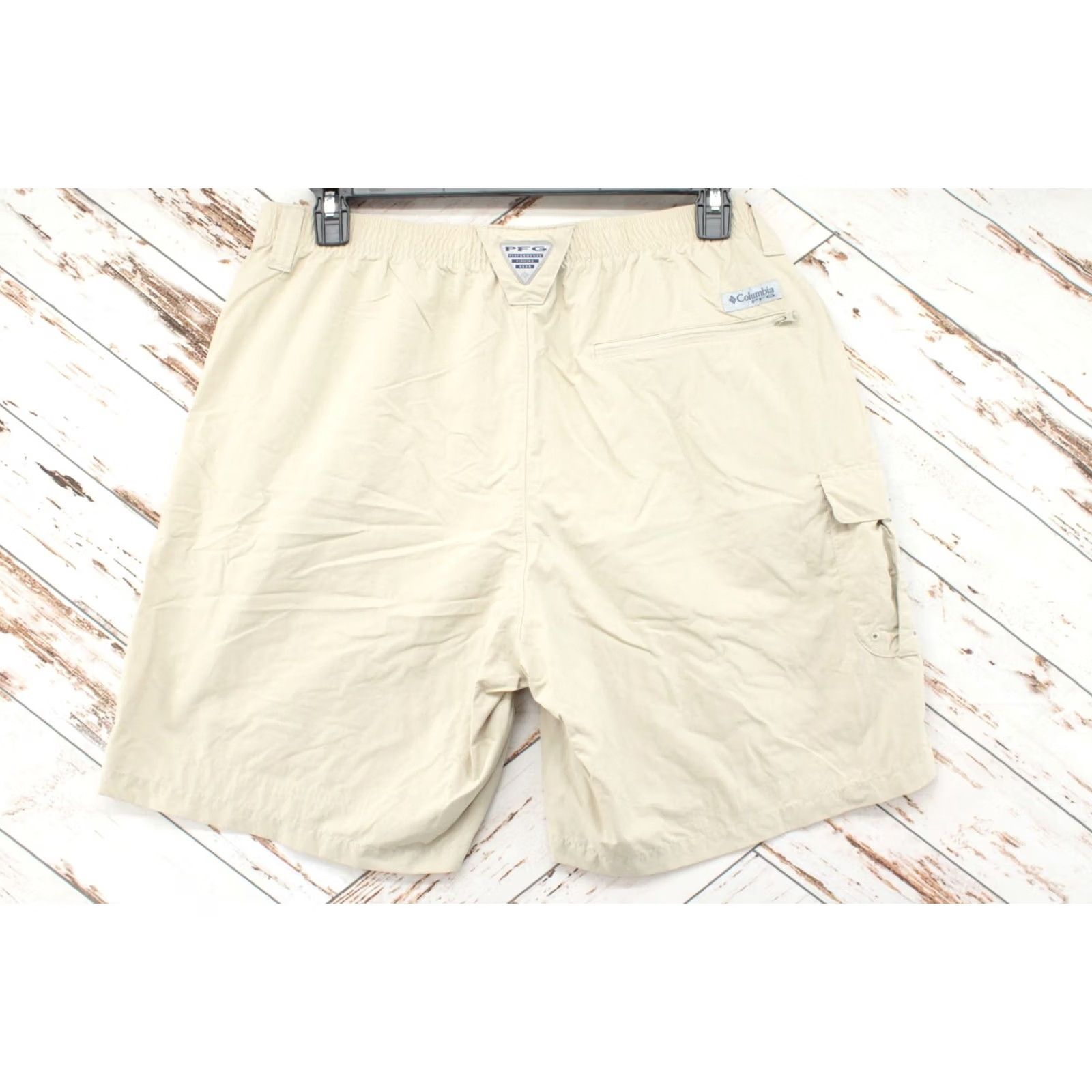 Vintage Columbia Omni-Shield PFG Shorts Mens Large Beige Cargo Chino Beach Outdoor Fishing Nautical PFG Size US 33 - 3 Thumbnail