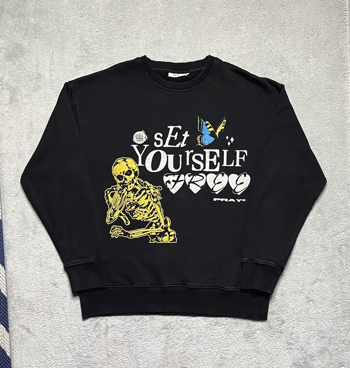 Vintage Vintage Black Crewneck Sweatshirt Boxy 3D Print Bones Size US M / EU 48-50 / 2 - 1 Thumbnail