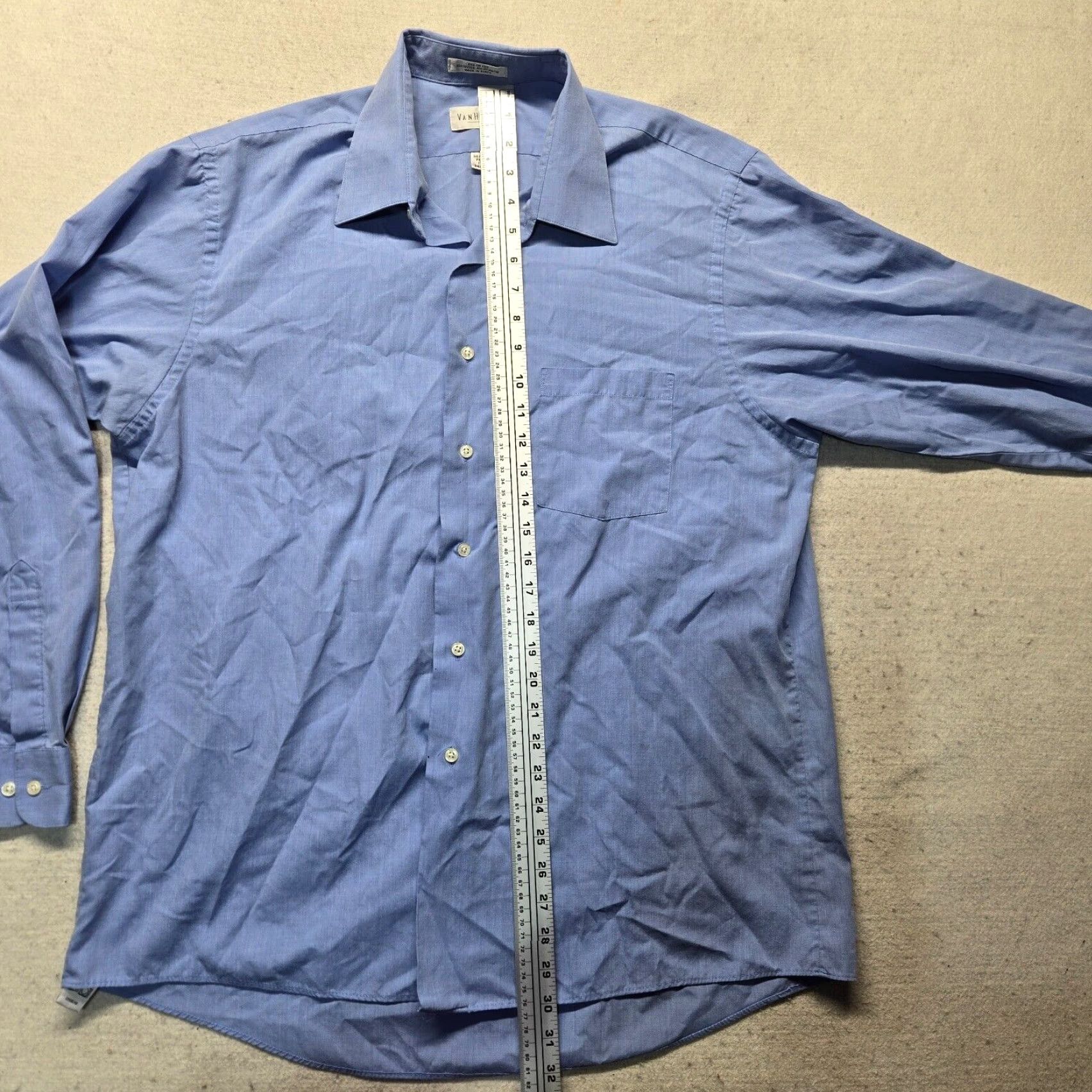 Van Heusen Van Heusen Solid Blue Long Sleeve Button-Down Shirt Adult Men 17 34/35 Mens Size US XL / EU 56 / 4 - 6 Thumbnail