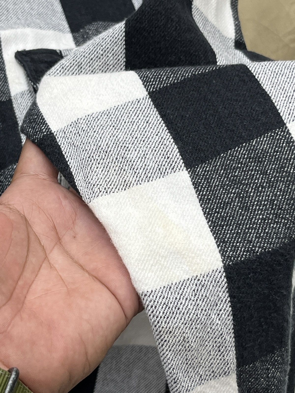 Avirex 🔥🔥🔥STEALS AVIREX CHECKERED FLANEL Size US M / EU 48-50 / 2 - 16 Thumbnail