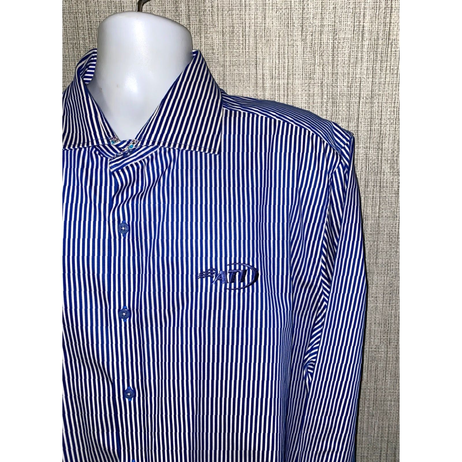 Robert Graham Robert Graham Shirt Mens 3XL Blue White Striped Button-Front Long Sleeve Casual Shirt Size US XXL / EU 58 / 5 - 2 Thumbnail