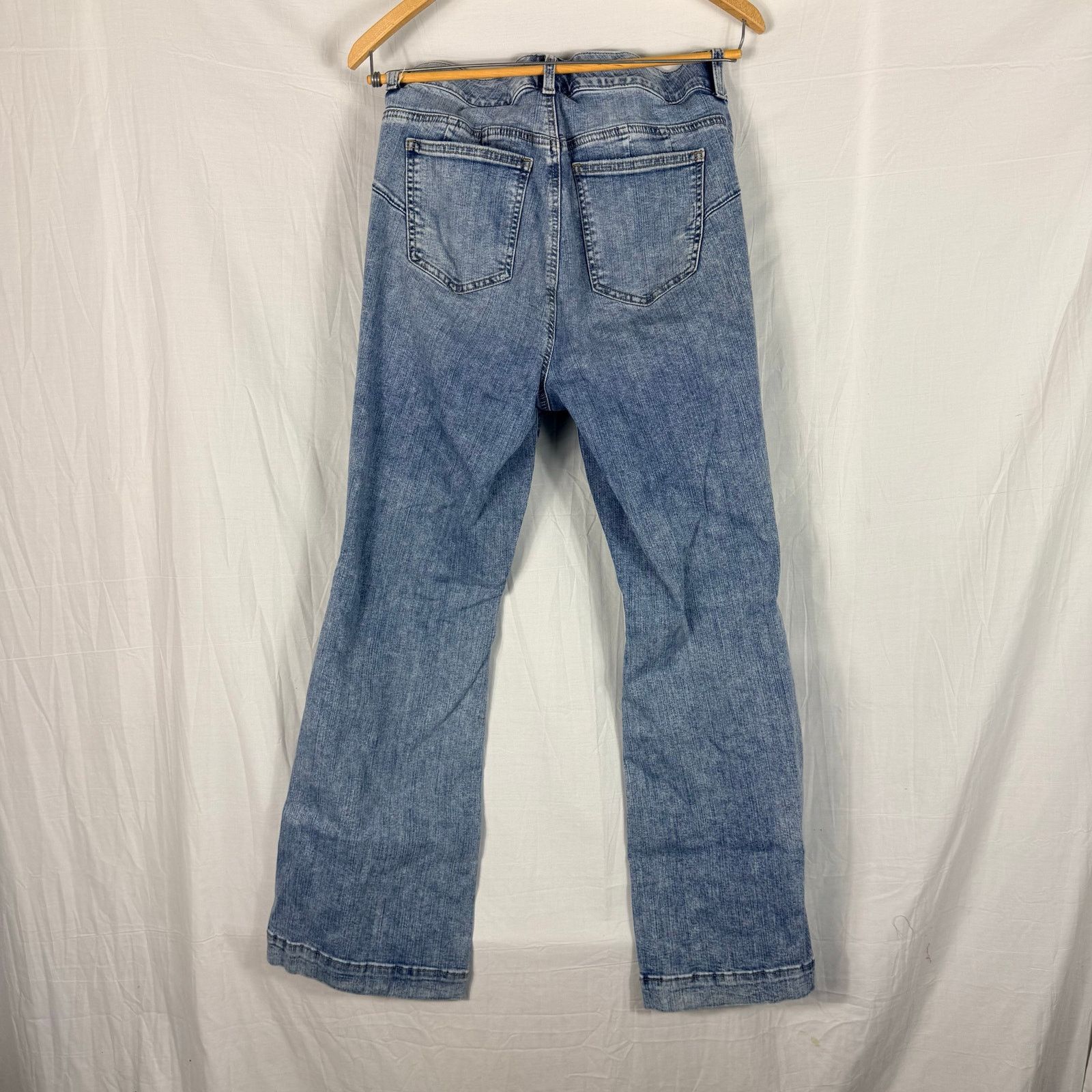Other Torrid Bombshell Flare Jeans 12R High Rise Light Wash Size 34" / US 12 / IT 48 - 7 Thumbnail
