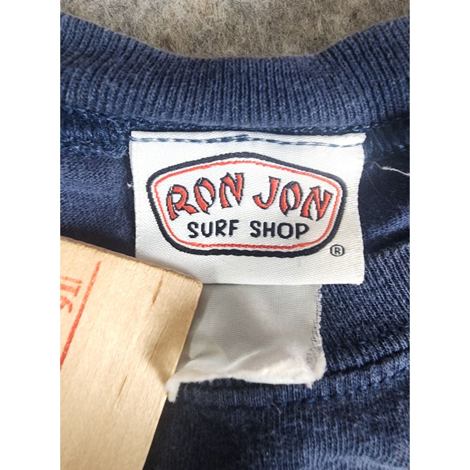 Ron Jon Surf Shop VINTAGE Ron Jon Surf Shop Cozumel Mexico Double-Sided Sleeveless Muscle Shirt M Blue Unisex Adults 90s Beach Size US M / EU 48-50 / 2 - 3 Thumbnail