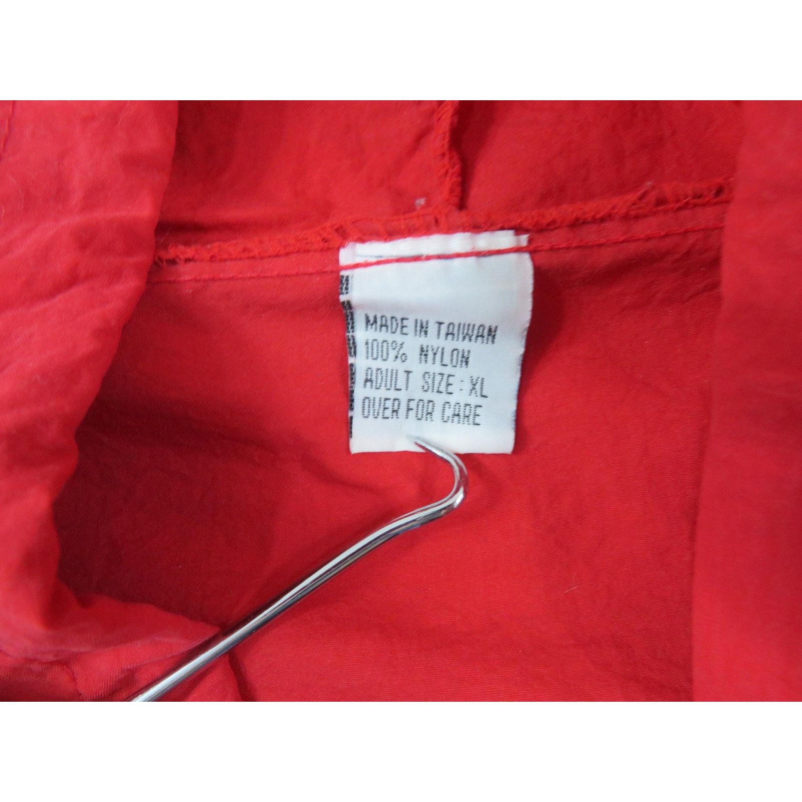 Marlboro Marlboro Country Store Red Pullover Windbreaker Hooded Sz XL Size US XL / EU 56 / 4 - 3 Thumbnail