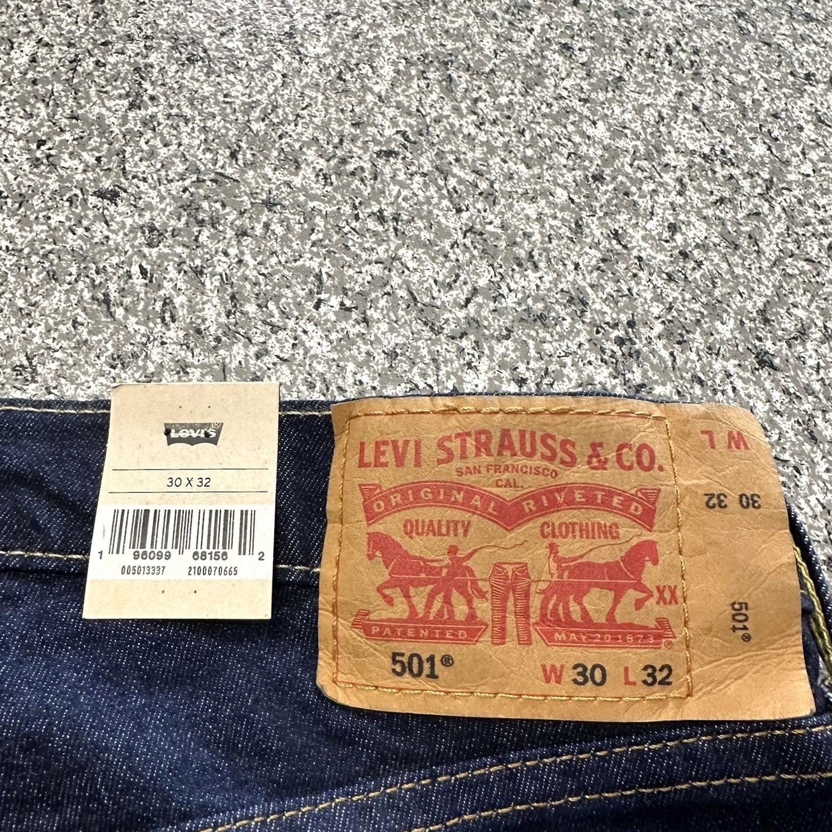 Levi's Levi's 501 Jeans Men 30x32 Straight Dark Wash Denim Stretch Size US 30 / EU 46 - 5 Thumbnail