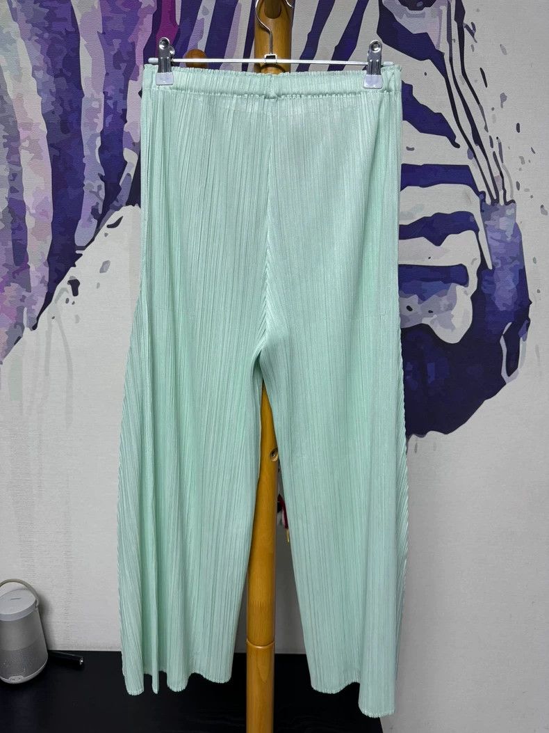 Issey Miyake Issey Miyake size:4 Mint green pleated pants Size 42" / US 20 - 2 Thumbnail