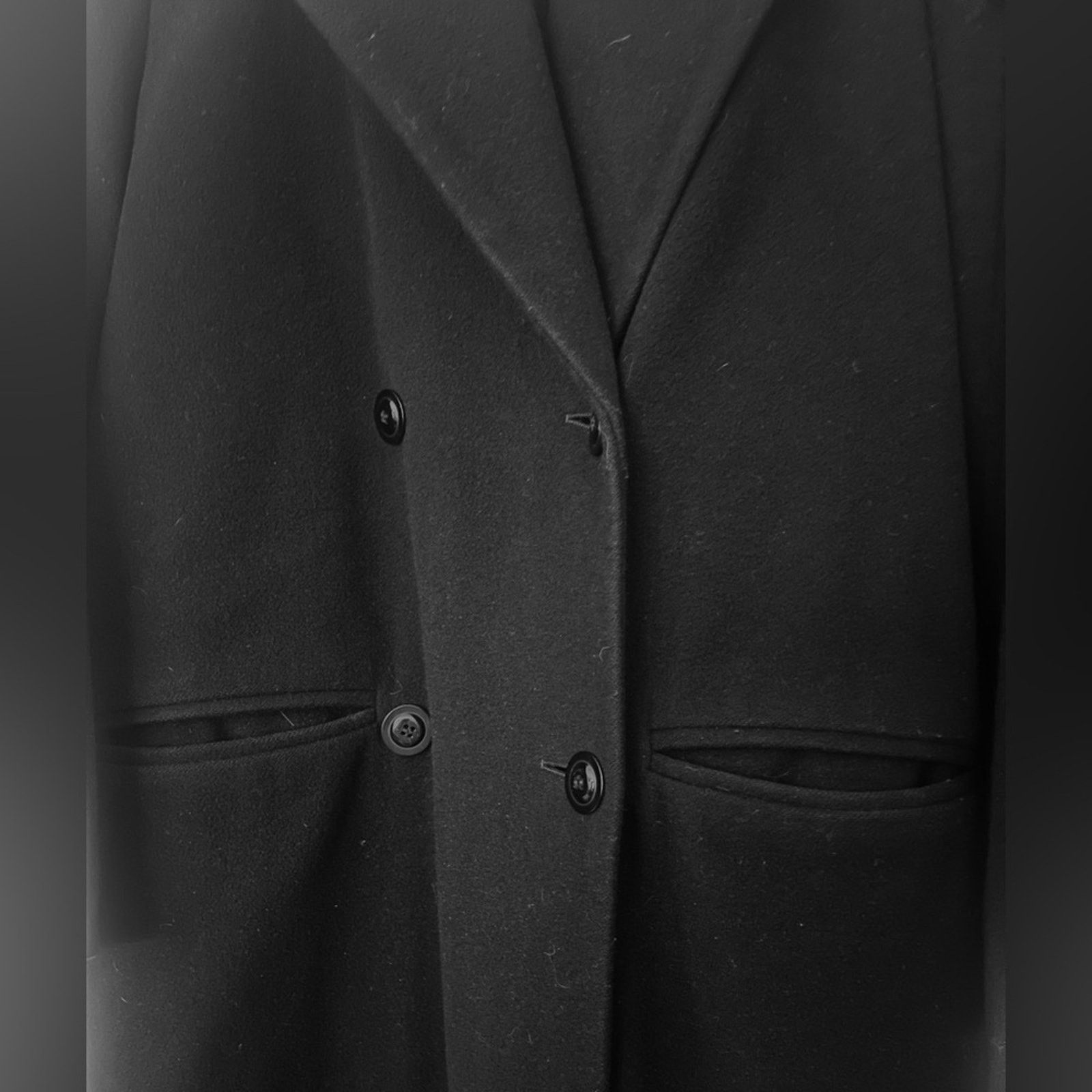 John Weitz John Weitz vintage coat is a wool/cashmere blend, size 10P Size L / US 10 / IT 46 - 4 Thumbnail