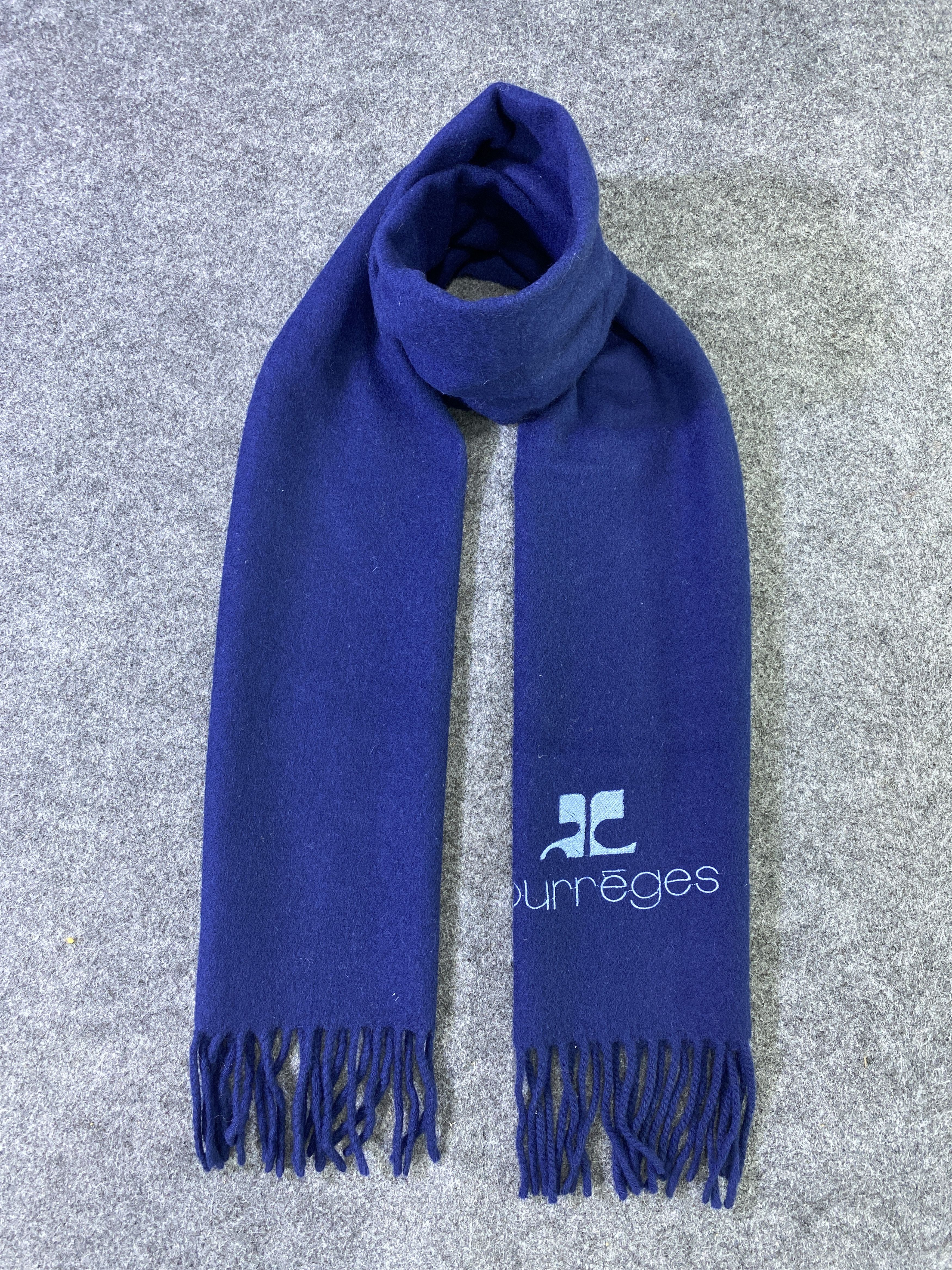 Courreges Scarf / Muffler / Neckwear -T853