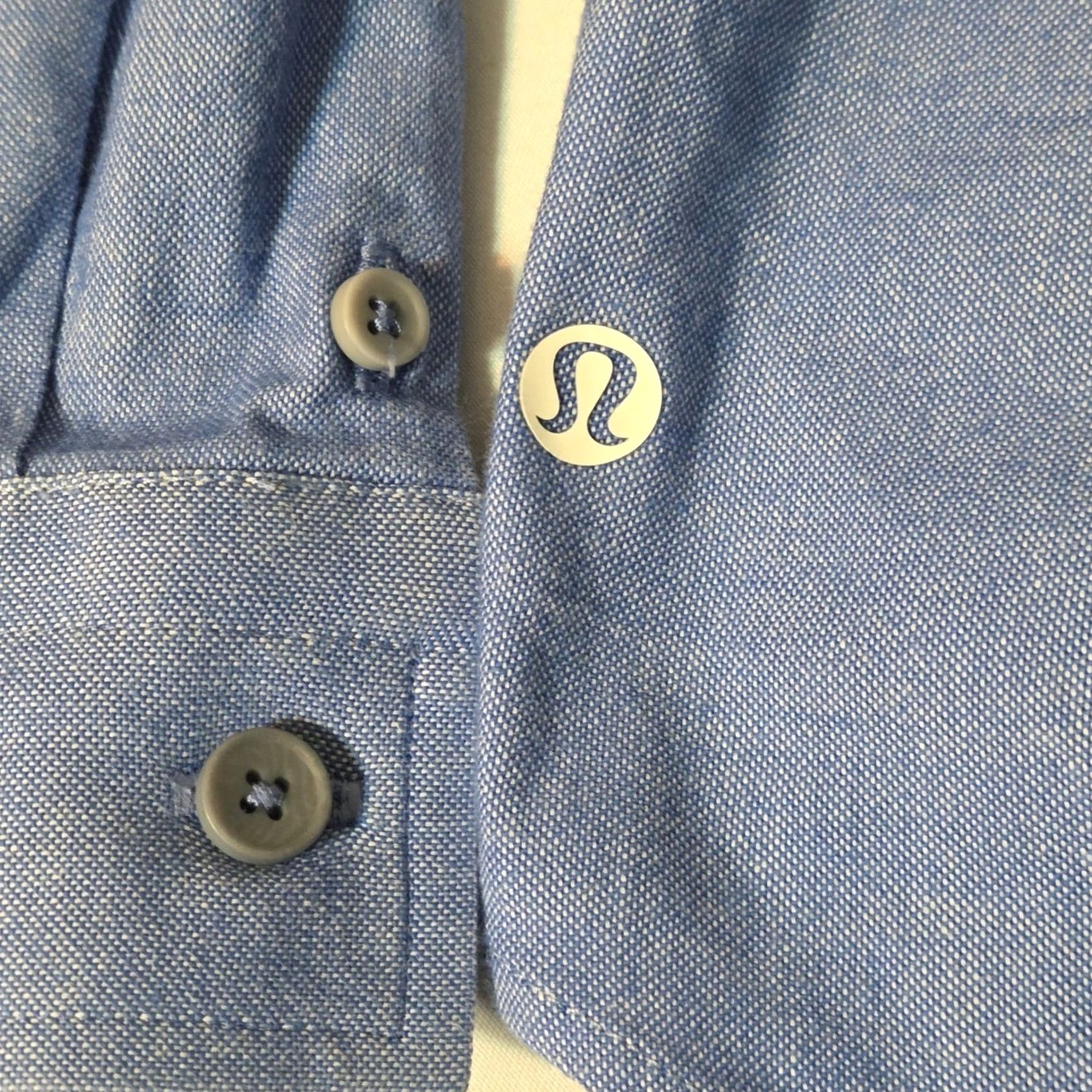Lululemon Lululemon Button Down Shirt Mens Medium Blue Long Sleeve Stretch Cotton Size US M / EU 48-50 / 2 - 4 Thumbnail