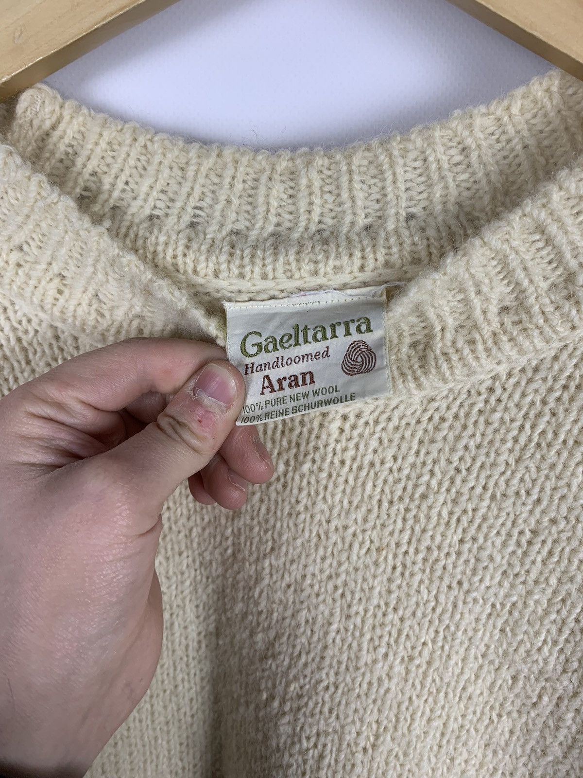 Vintage Vintage Gaeltarra Irish Handknit Wool Aran Sweater Size 42 Size US XS / EU 42 / 0 - 6 Thumbnail