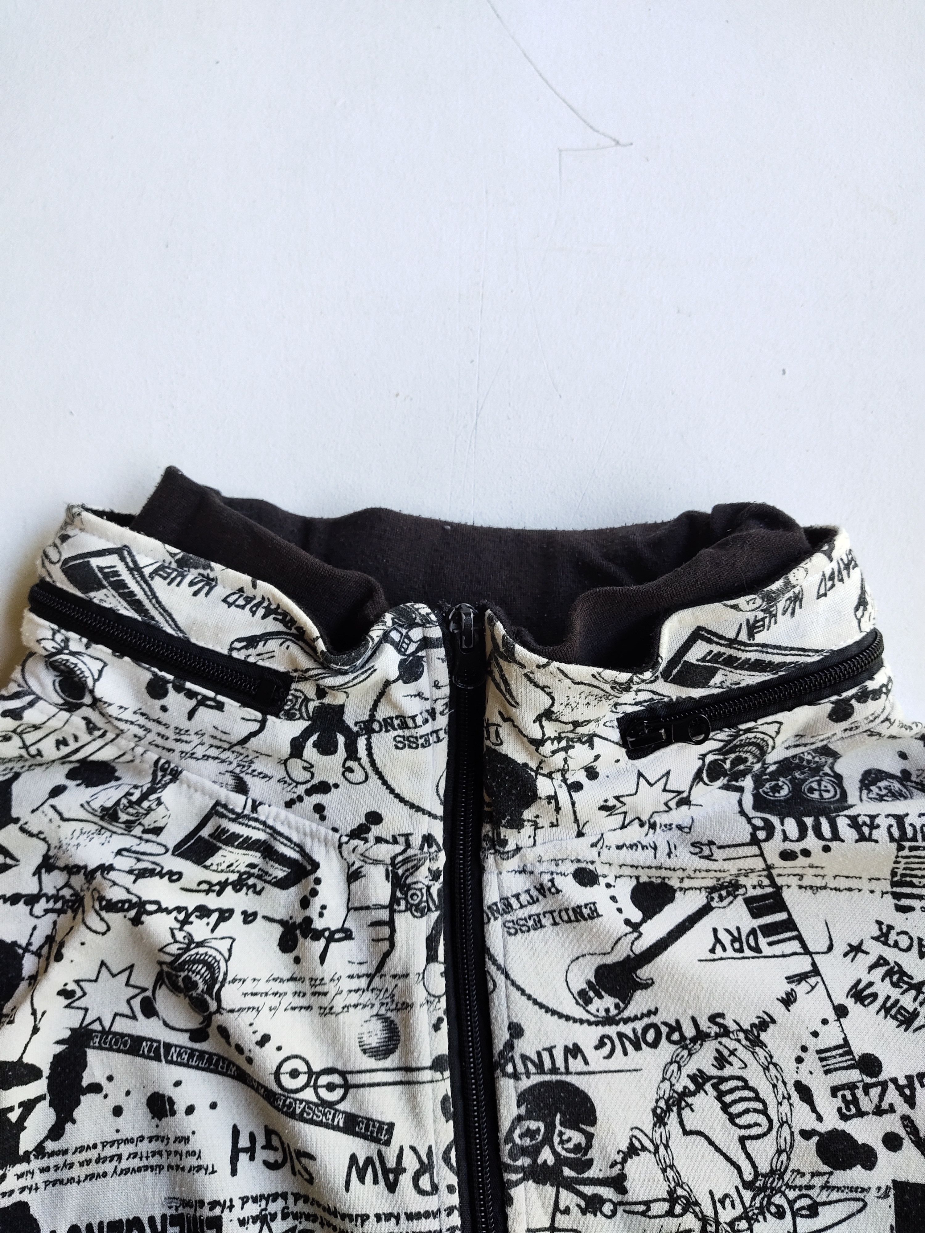 Excuse Zipper Sweatshirt