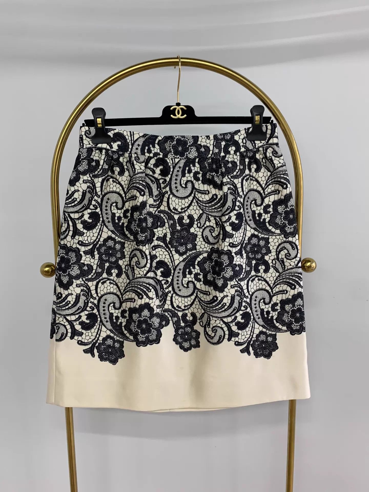 Dolce & Gabbana DG B&W Colorblock Printed Sleeveless Top Skirt Set 40/44 Size S / US 4 / IT 40 - 4 Thumbnail