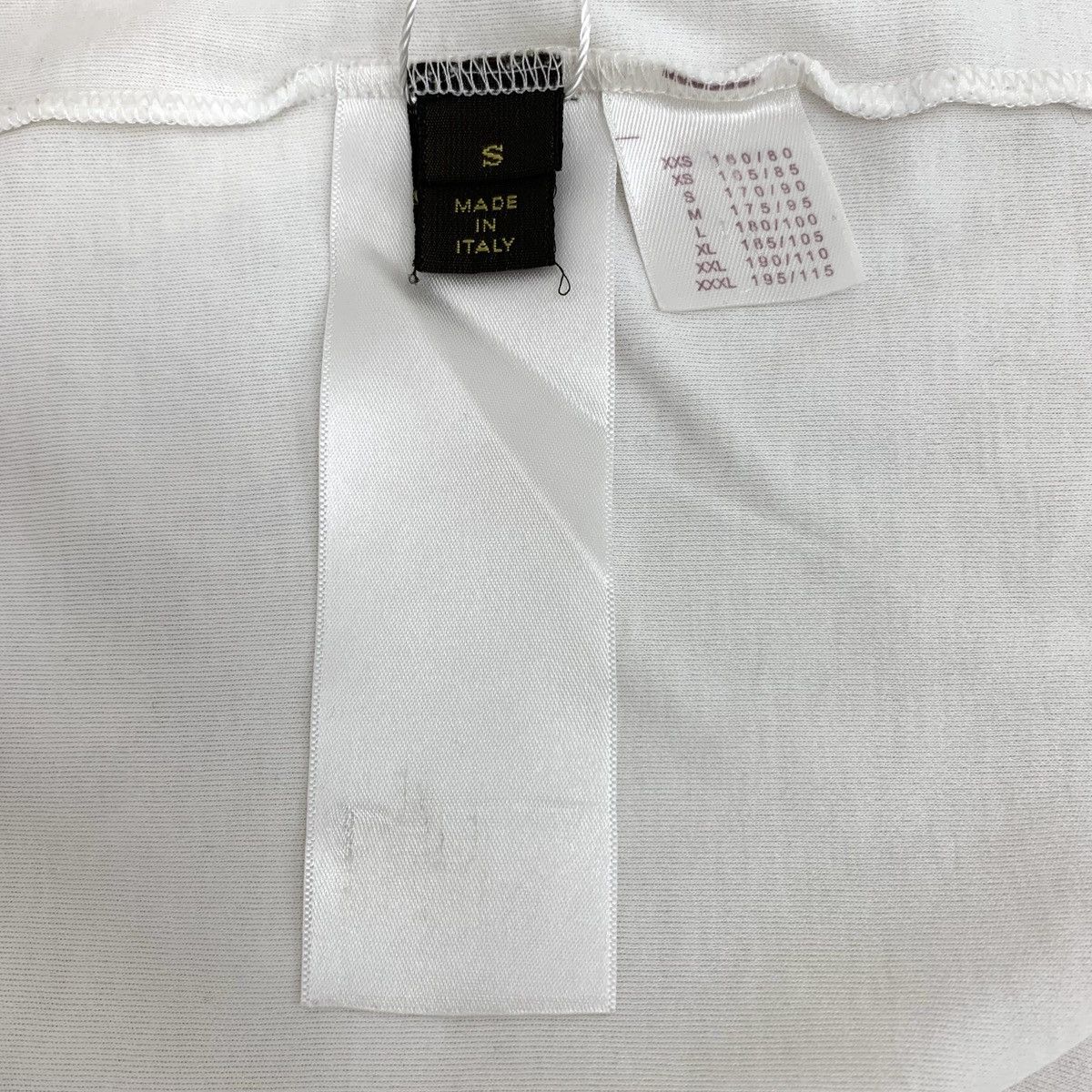 Louis Vuitton Louis Vuitton White Pocket Damier Logo Short Sleeve T-Shirt Size US S / EU 44-46 / 1 - 6 Thumbnail